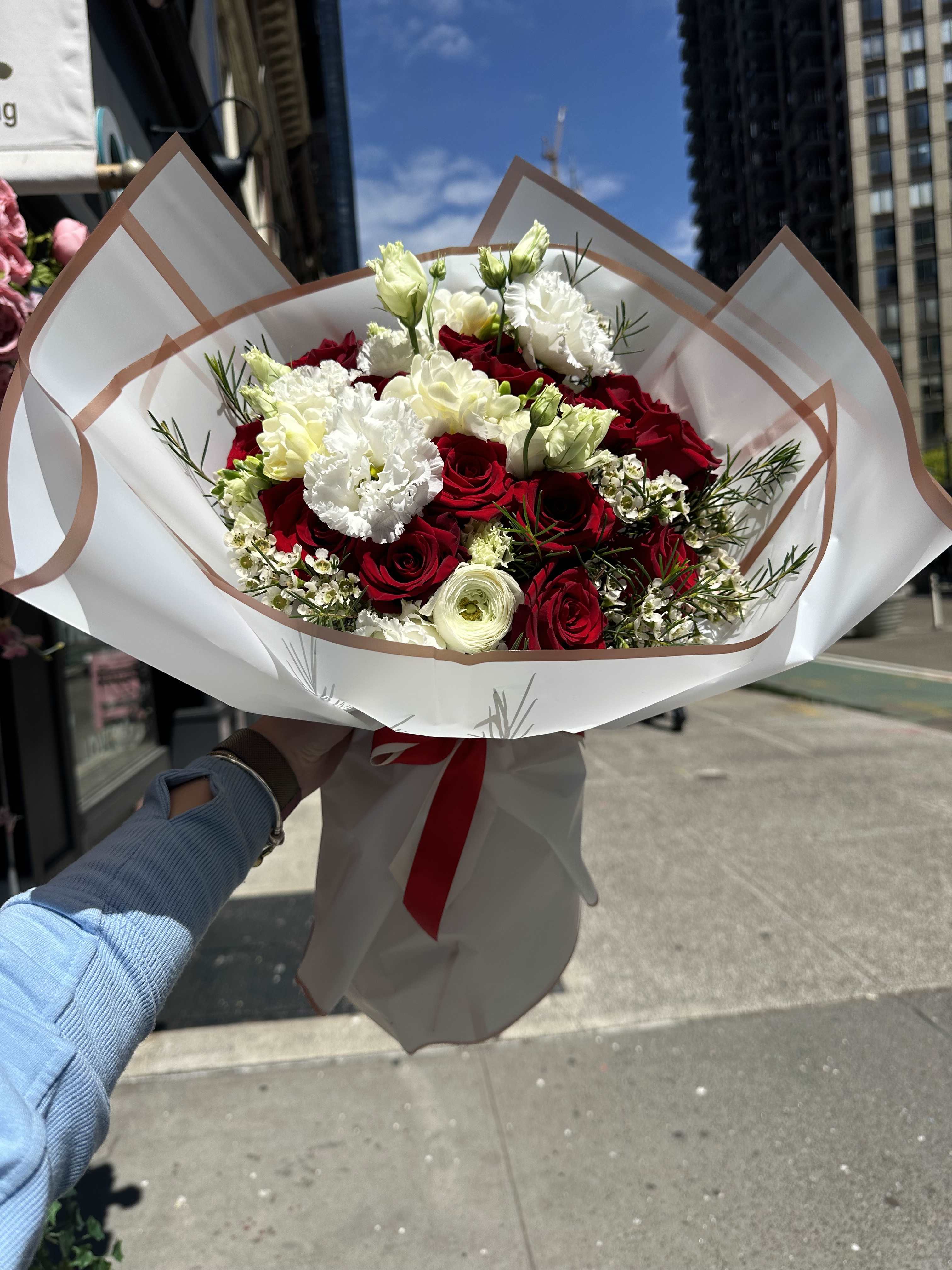 Bloom050724 - Red &amp; white 