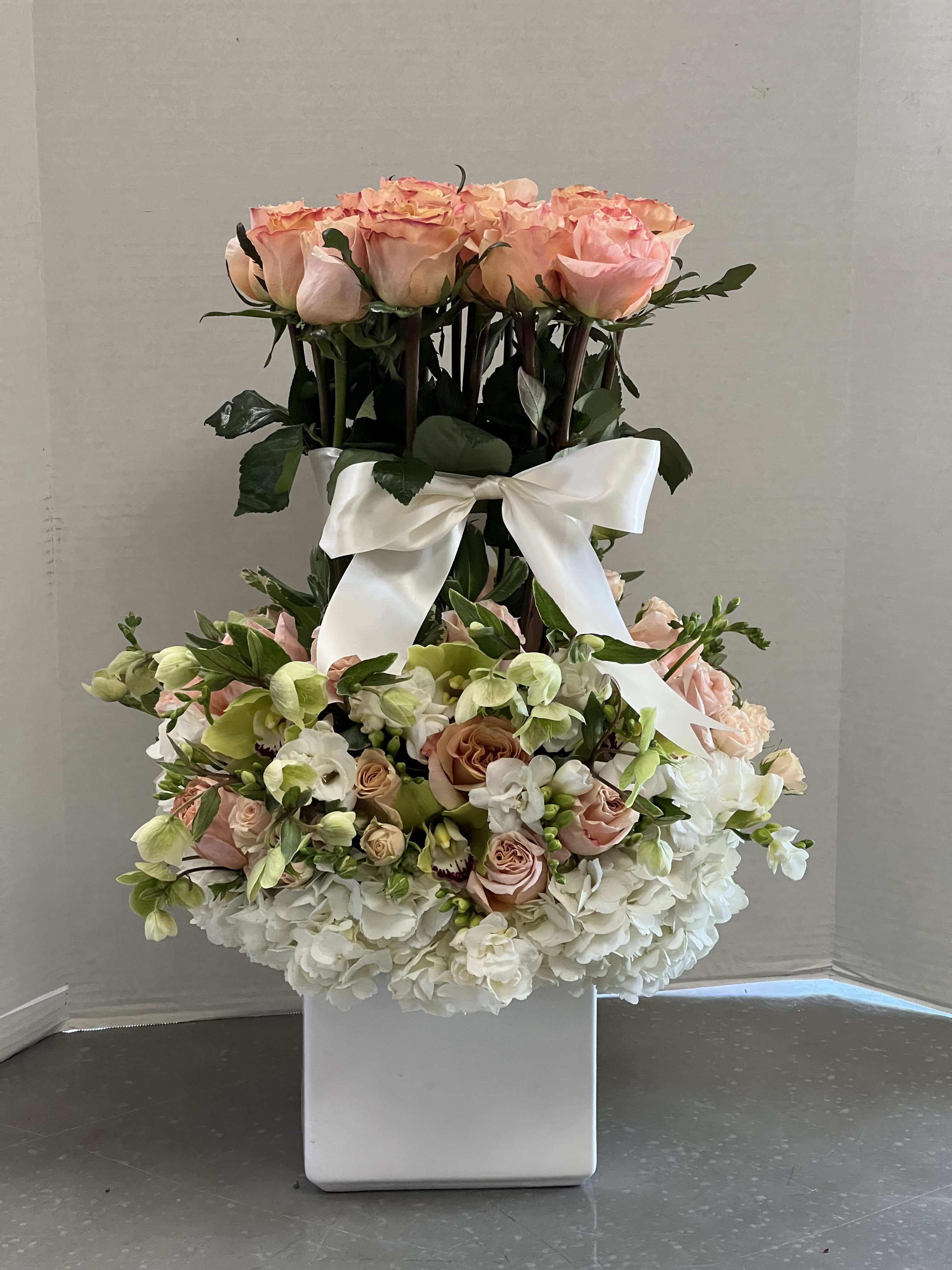 Rose Luxe Tower - An elegant arrangement 