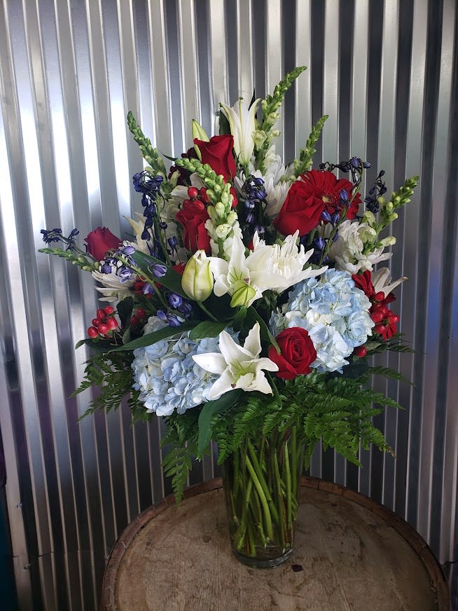 Grand Patriotic Mix Vase Grand Patriotic Mix Vase - Grand and Beautiful mix of Patriotic flowers
