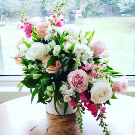 Keep calm, it's spring - Bright and refreshing choice of blooms to lift anyone.