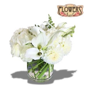 A Vision in White - A stunning combination of white and cream florals in a clean contemporary design.  