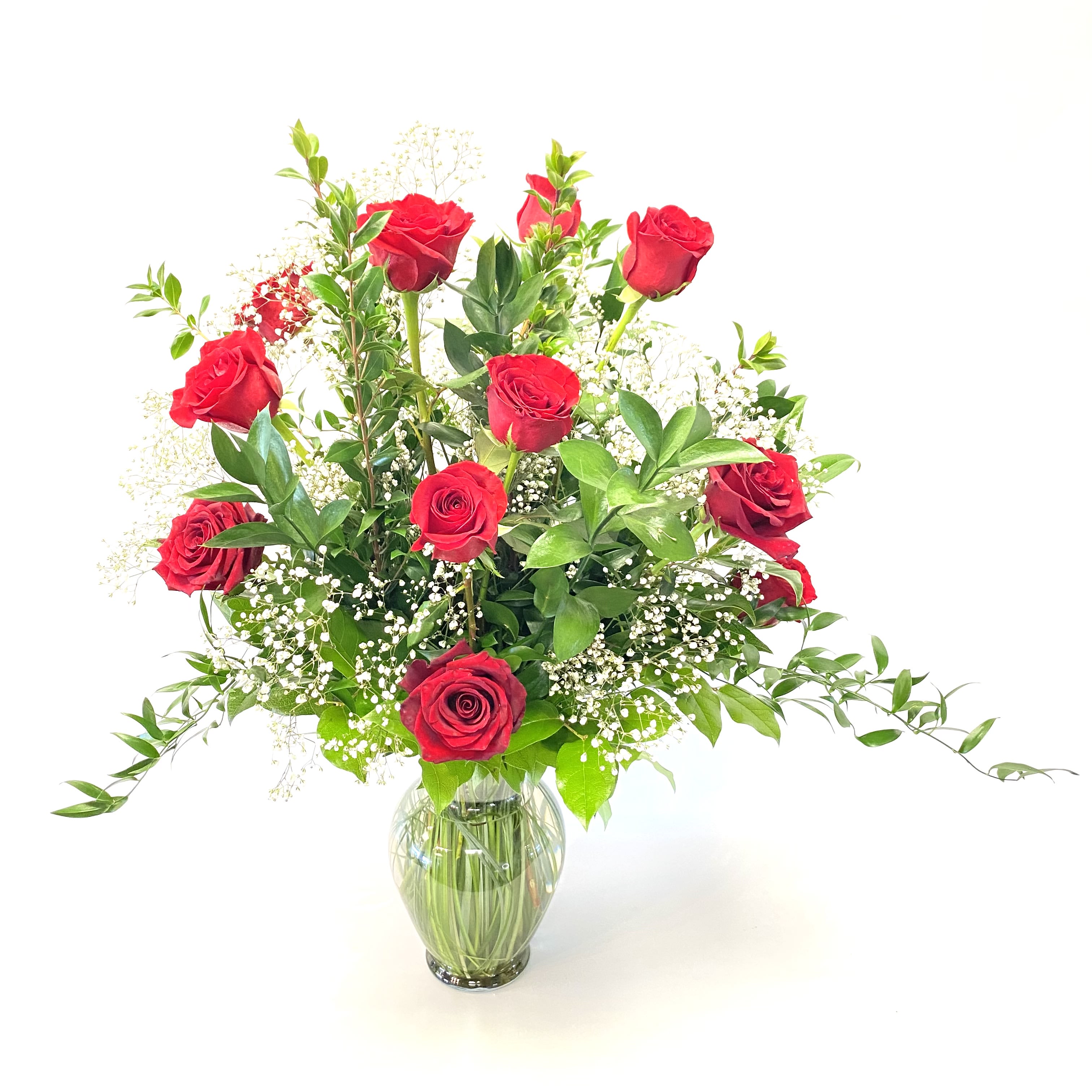 Classic Dozen Red Rose Classic Dozen Red Rose - A classic design of beautiful red roses