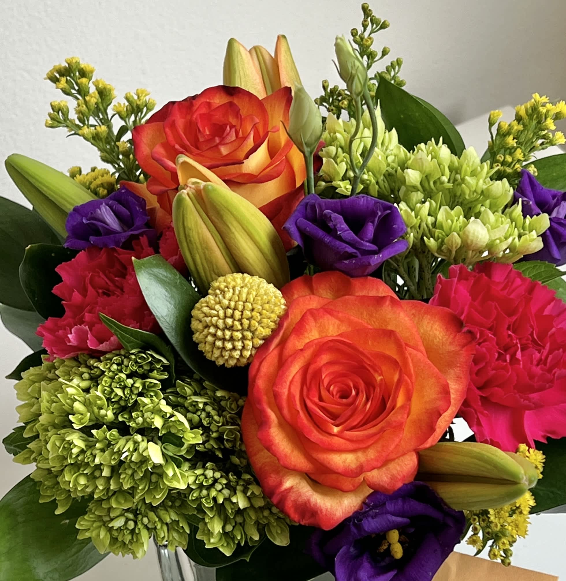 DES-4 DES-4 - Fresh Flowers Designed With Assorted Seasonal Flowers And Colors.