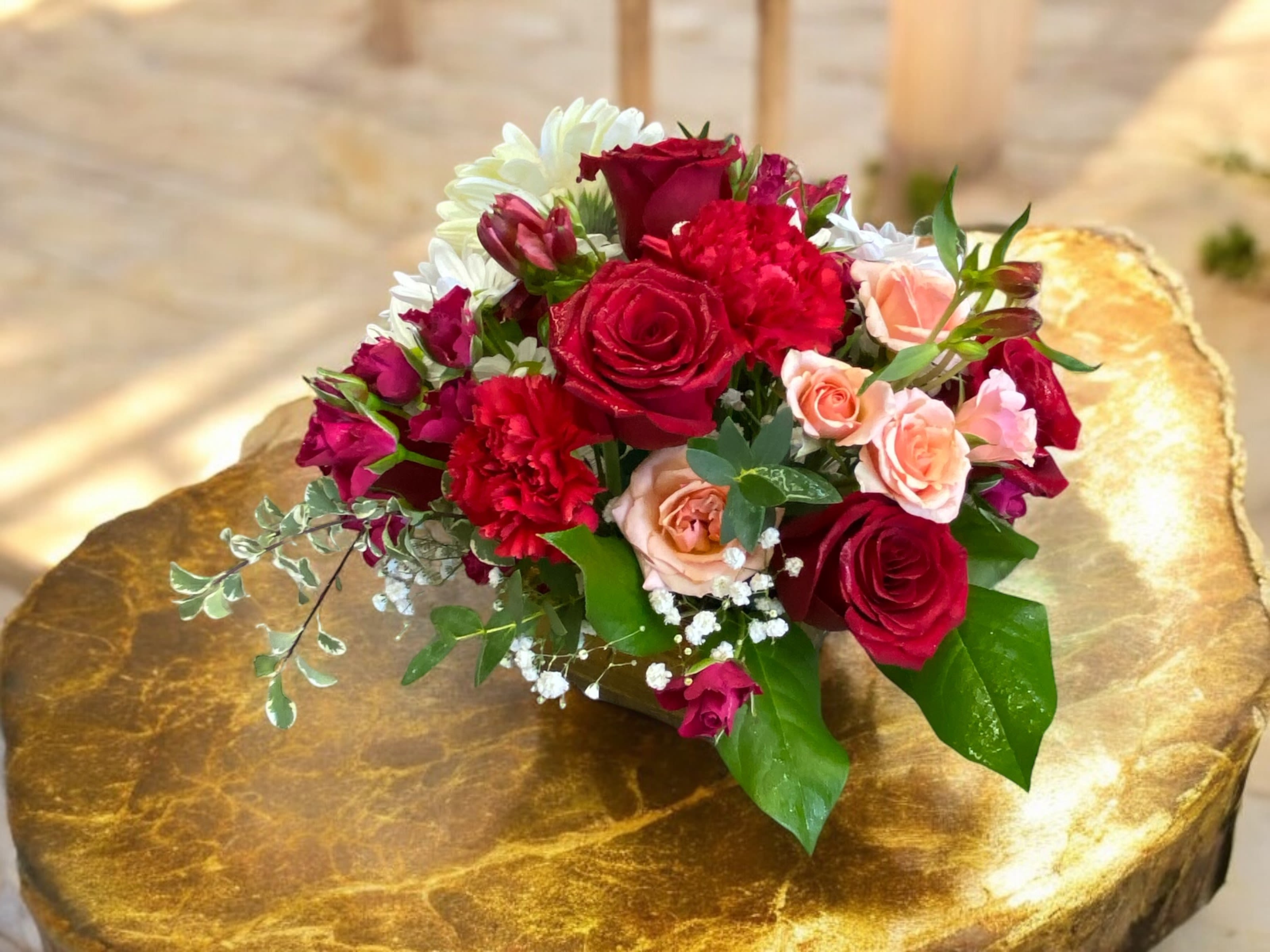 Red and White Centerpiece Red and White Centerpiece - Red and White Centerpiece