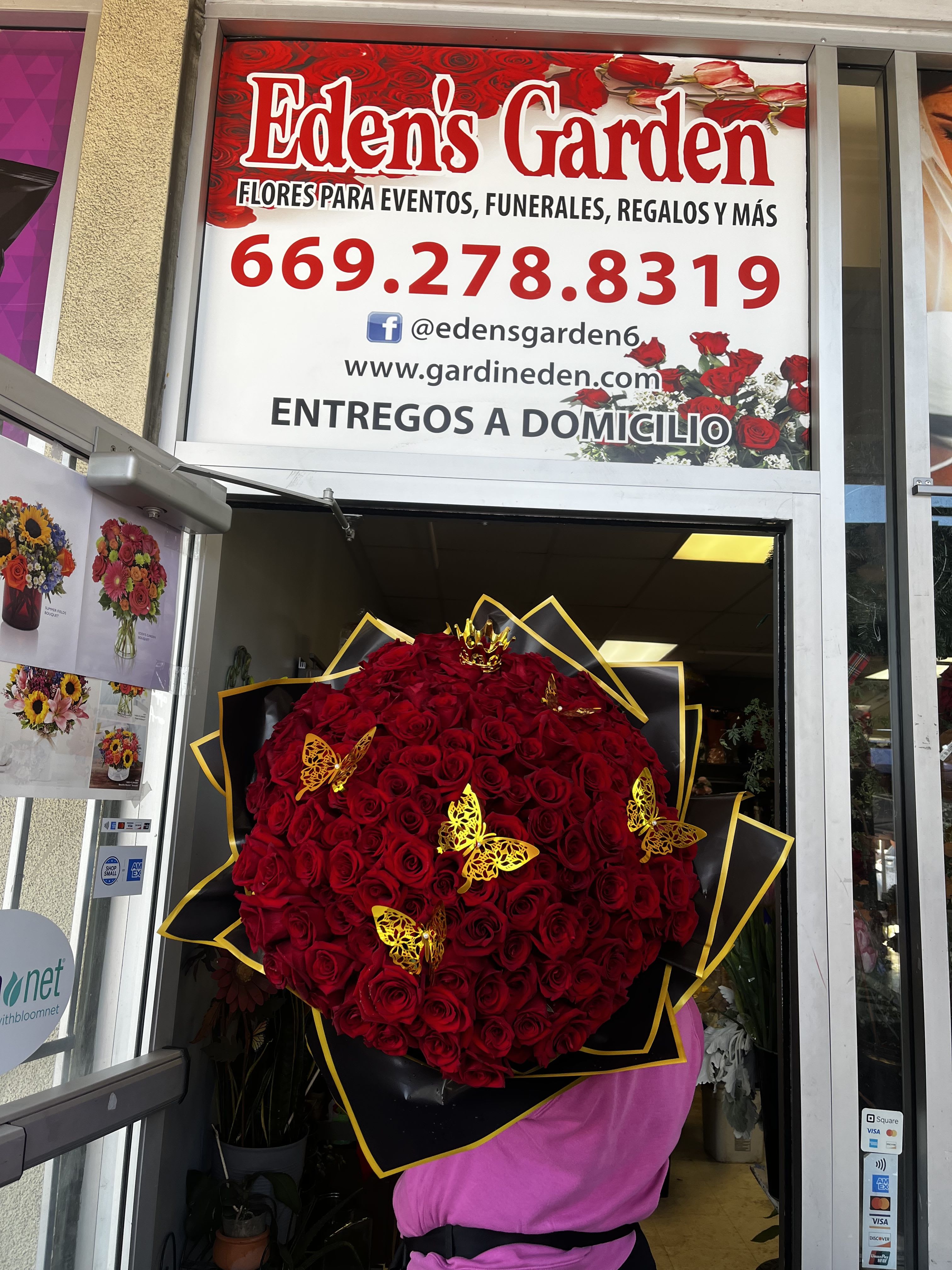 100 Roses Wrapped - Buchon style wrapped 100 roses. Color of choice. 