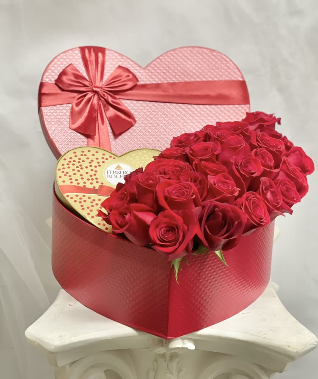 Heart box - The best heart shaped box gift with red roses and chocolate . Gorgeous gift for valentines day.  Original box pic comes with two dozen of red roses.  Beautiful gifts  for valentines day, you also can contact to shop to choose different colors of roses.