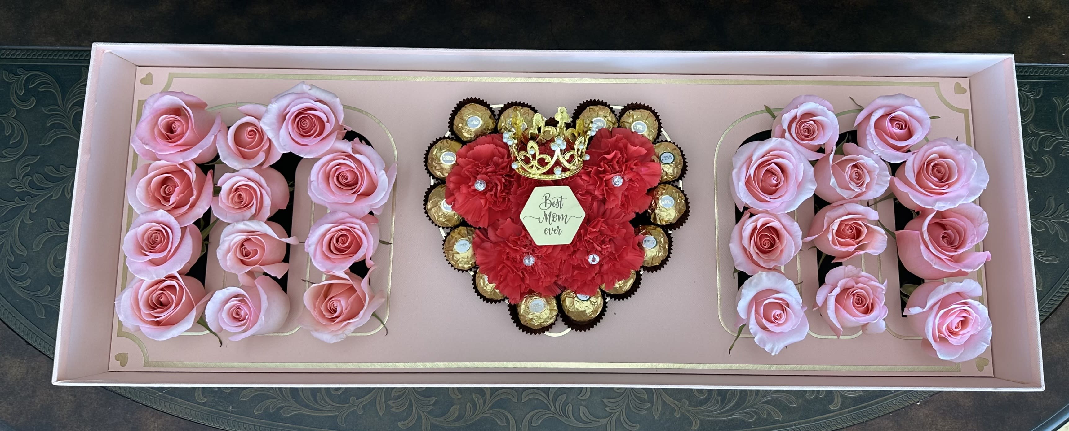 Mom Box Mom Box - Roses, carnations, chocolates, crown and crystal pins