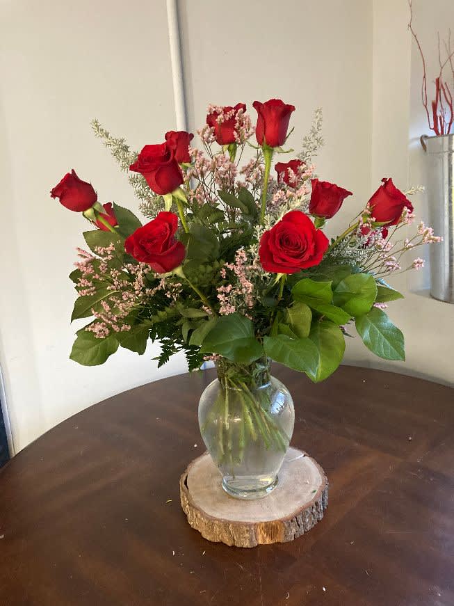 one dozen red roses one dozen red roses - 12 long stemmed red roses