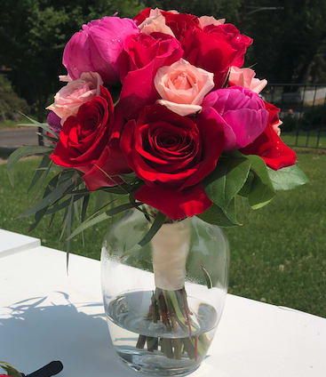 Prom mini bouquet Red  - Designer's choice Boutonniere.  Please contact us at (267)528-9505 for any custom order requests.  Additional fee applying for a special or rare flowers. Please order at least 48 hours in advance. 