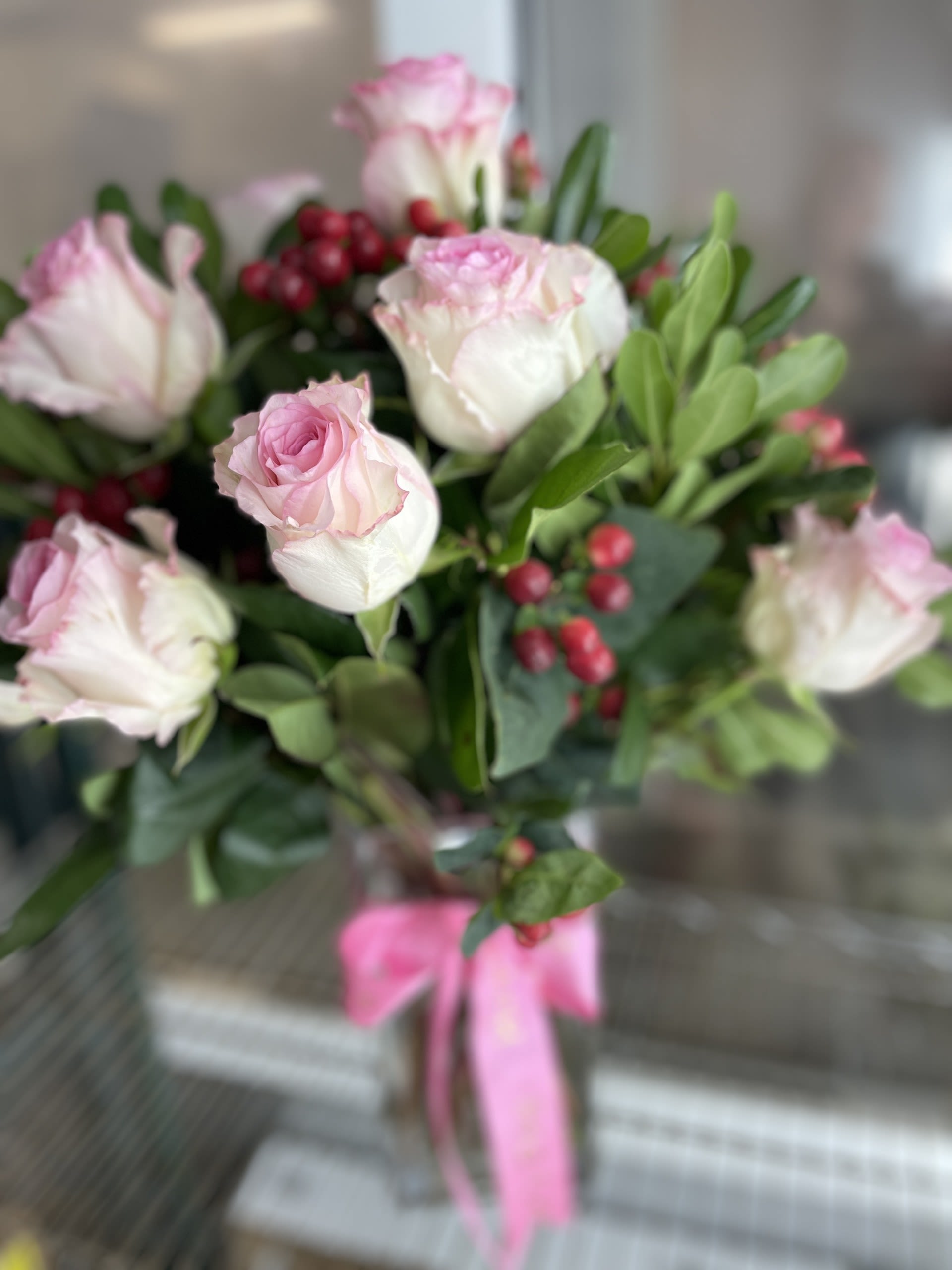 Roses in Light Pink - Light Pink Roses