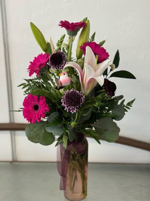 Bodacious Budvase mix  - Mix of flowers in a budvase