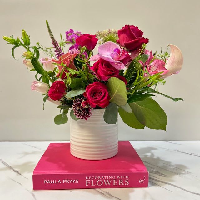 Poetry in Bloom  - A graceful composition where every petal tells a story of beauty and elegance. Designed to enchant, this exquisite arrangement is a timeless expression of artistry and refined sophistication.