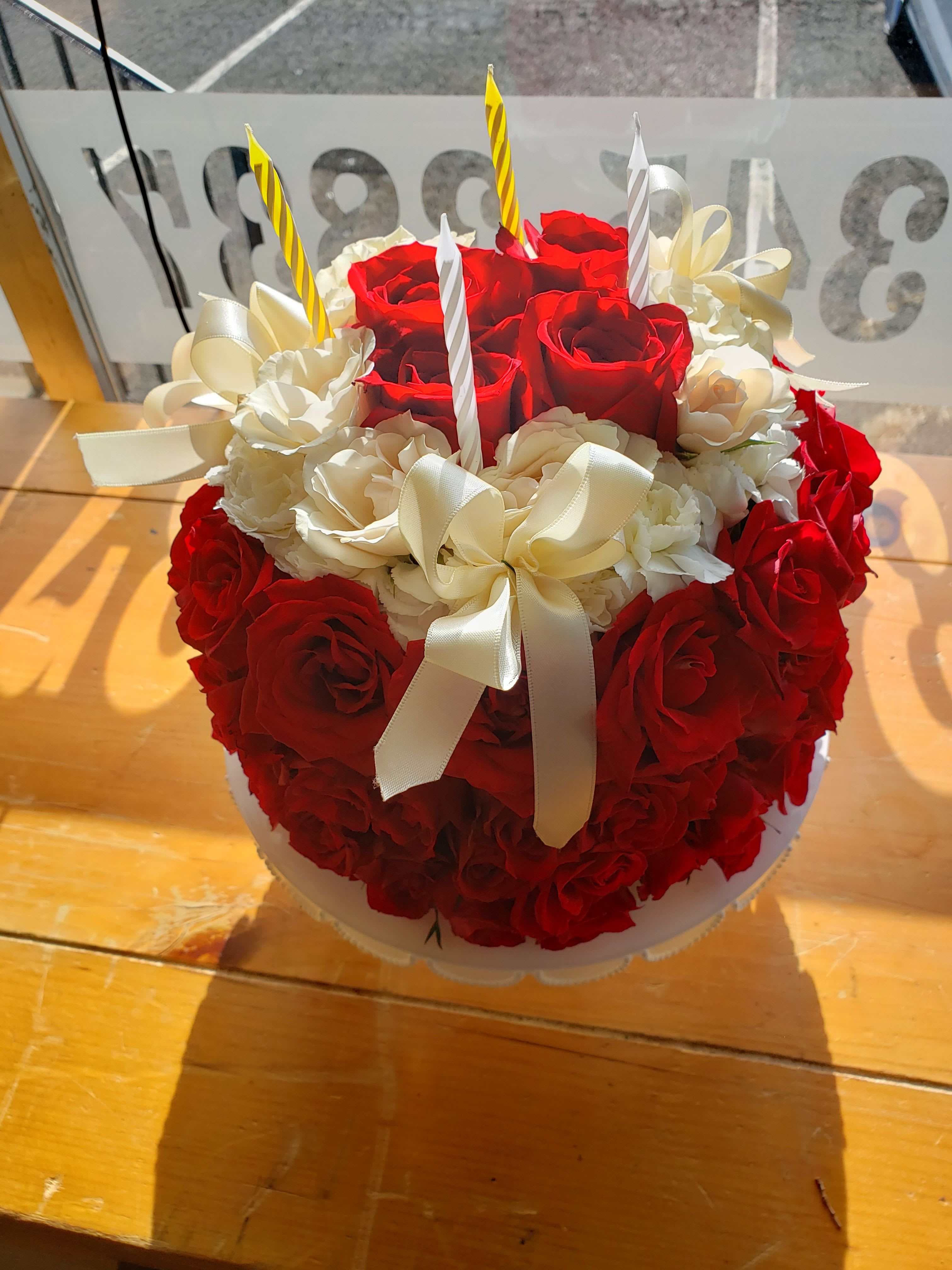 birthday cake - red roses