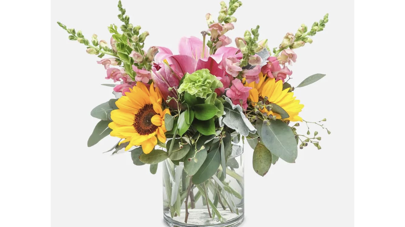 Sunny Lily - Sunflowers brighten orange lilies