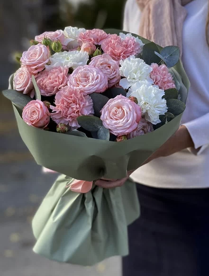Eternal Harmony  - The &quot;Eternal Harmony&quot; bouquet combines the timeless elegance of roses with the vibrant charm of carnations. Perfect for any occasion, this exquisite arrangement conveys love and admiration, bringing joy and warmth to your loved ones.