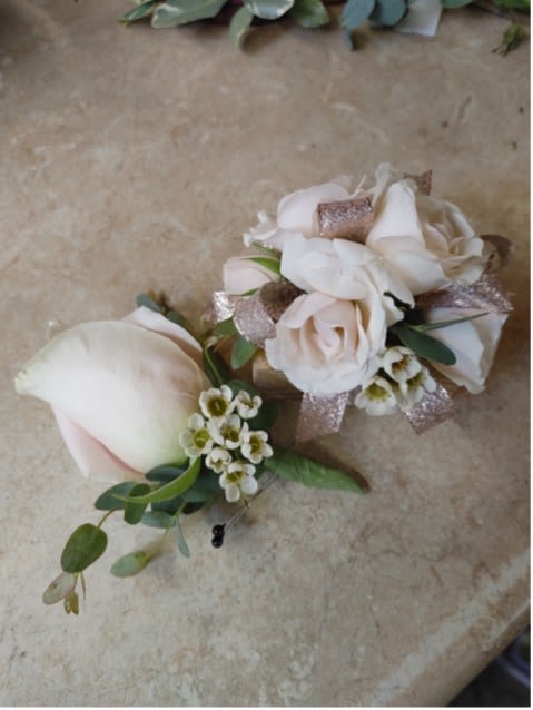 Corsage  - Corsage 