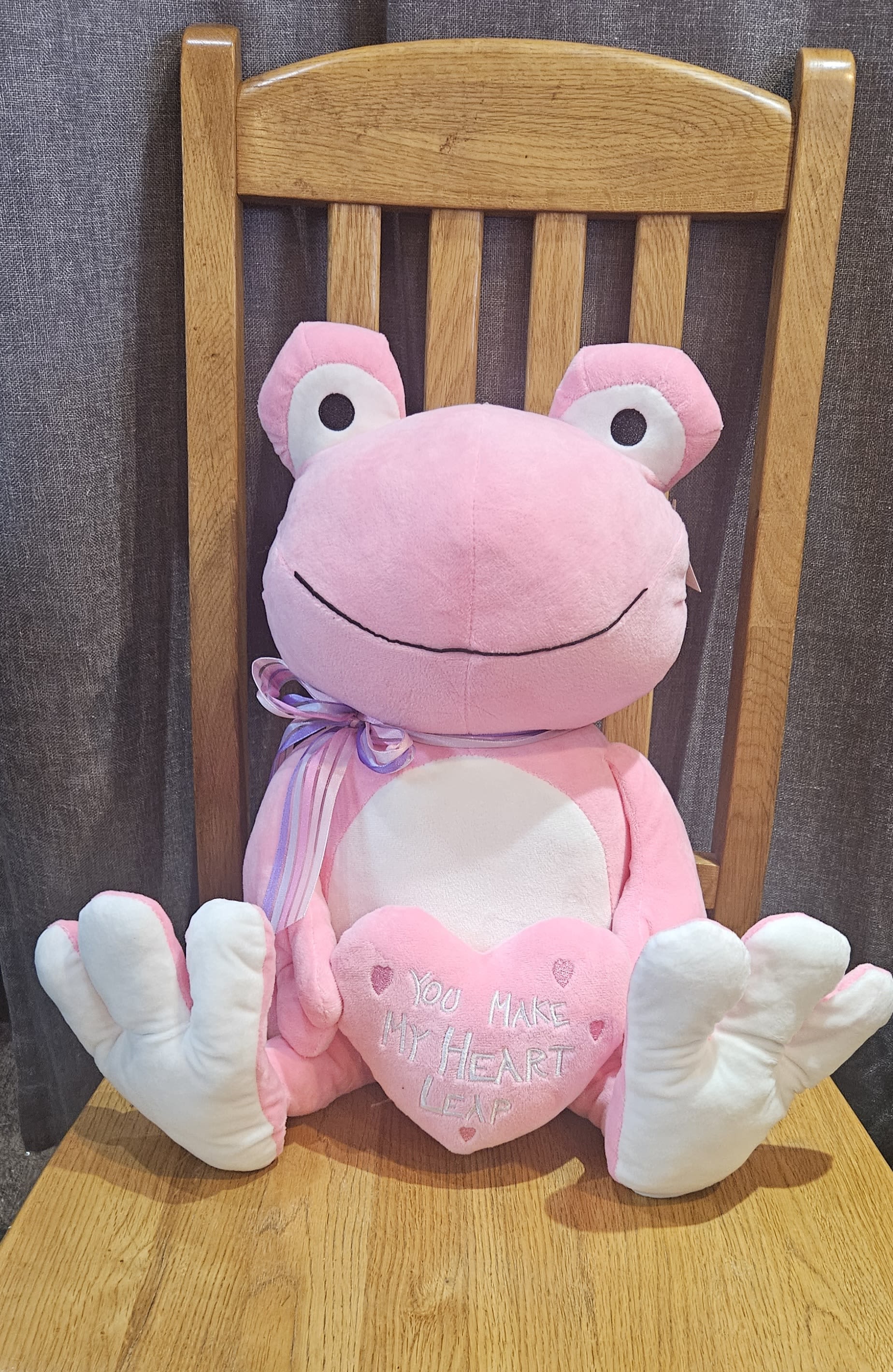 Ribbit Love Frog - 29&quot; Pink Frog &quot;You Make My Heart Leap&quot; on the Heart