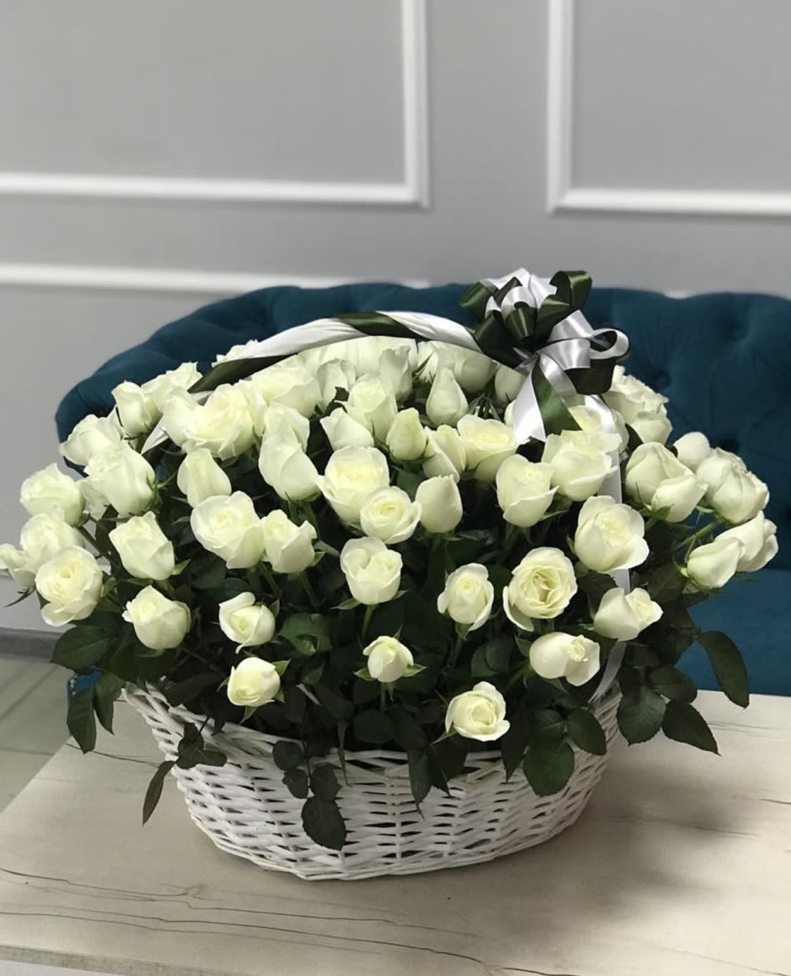 Claire Deluxe Claire Deluxe - Basket of white Roses