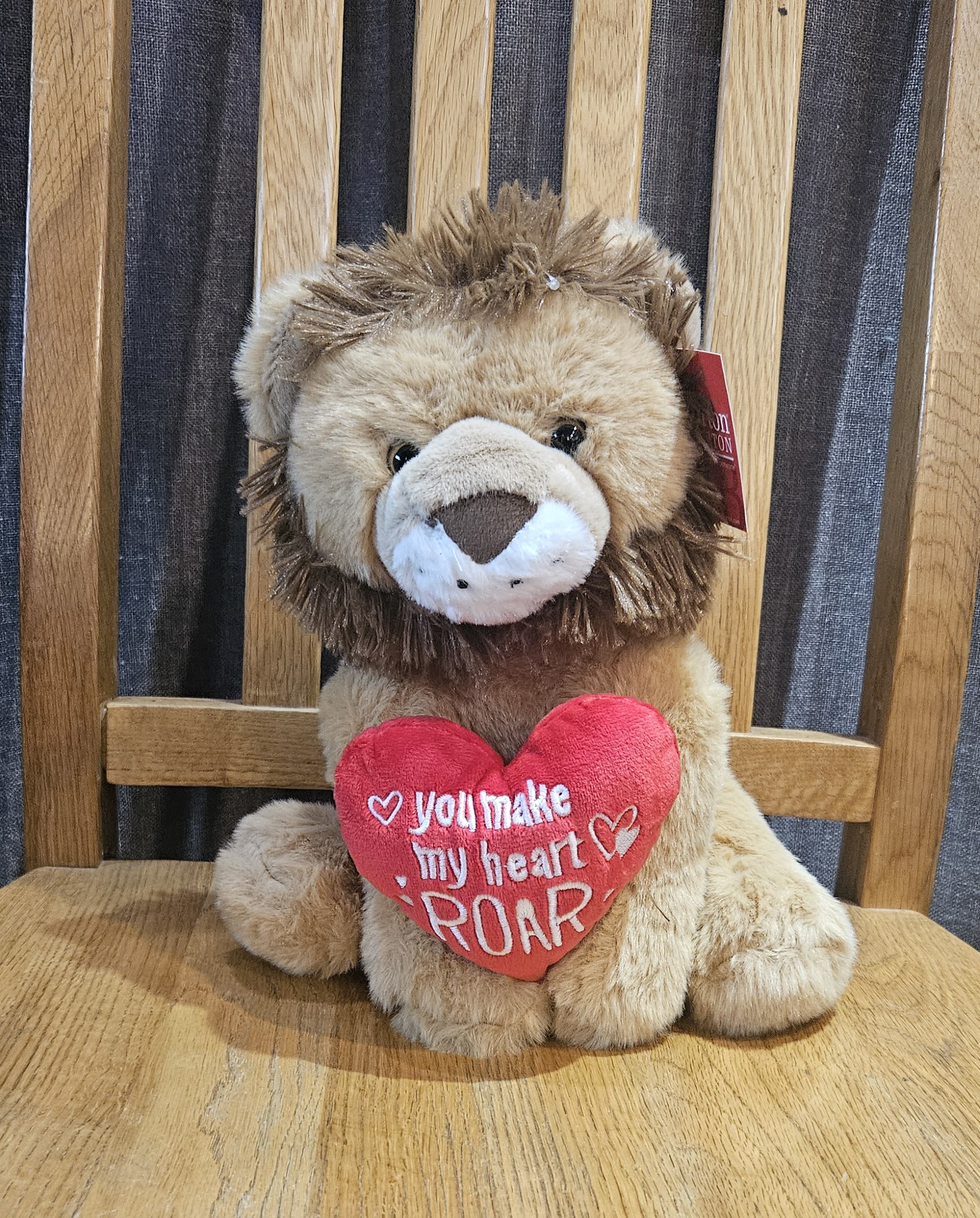 Can You Feel The Love Tonight - 10&quot; Plush Lion &quot;You Make My Heart Roar&quot; on the Heart