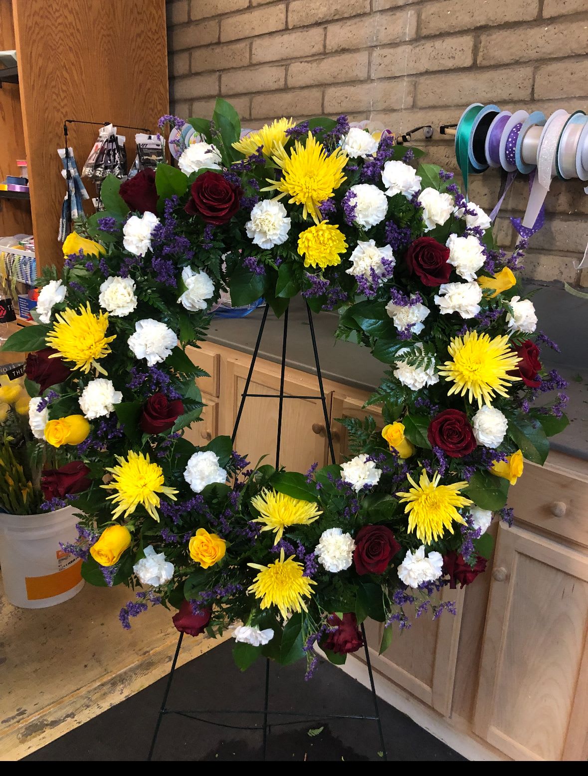 Funeral Crown Funeral Crown - 26 INCH FUNERAL CROWN WITH FRESH FLOWERS