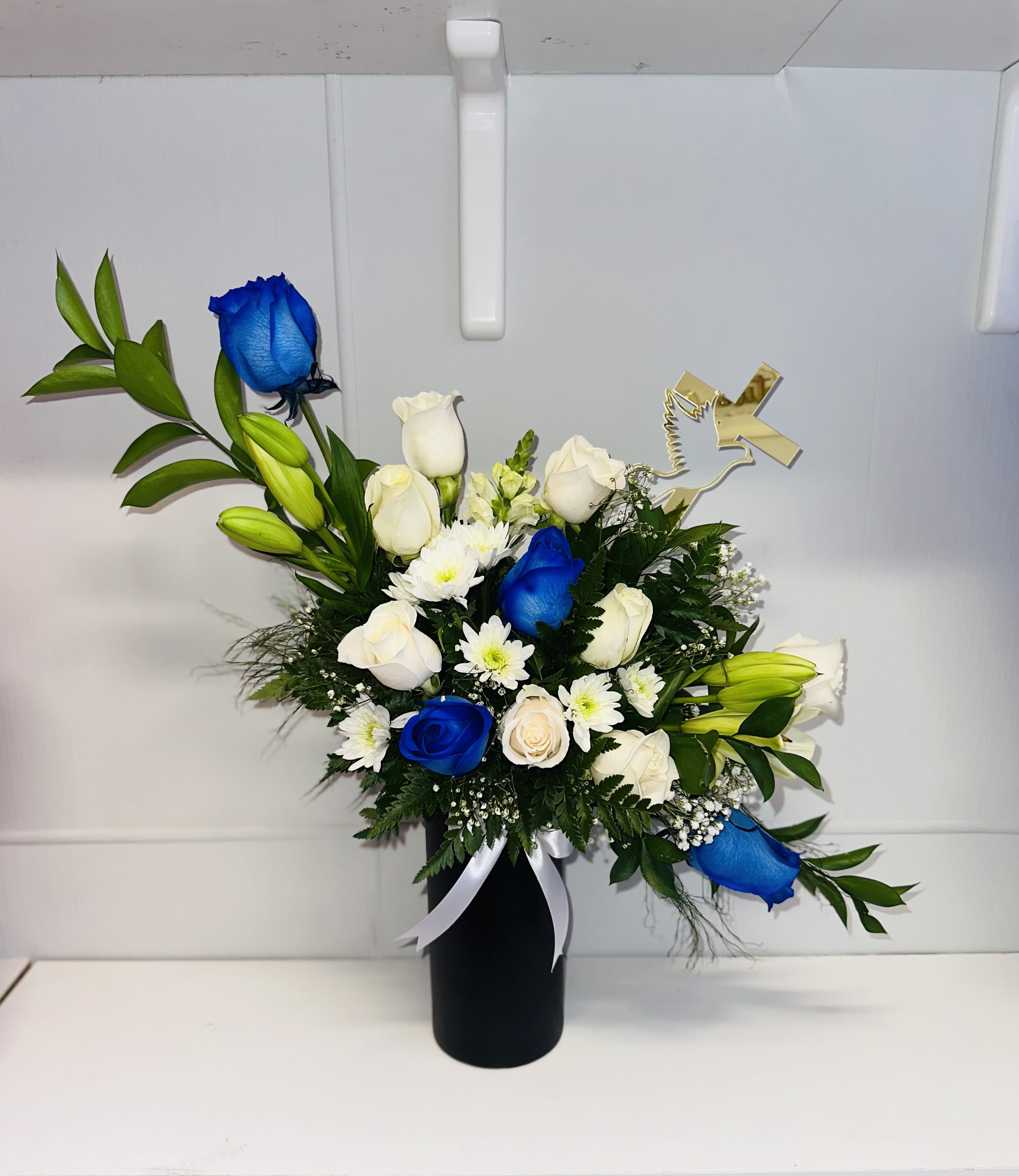 BLACK FUNERAL VASE BLACK FUNERAL VASE - BLACK FUNERAL VASE