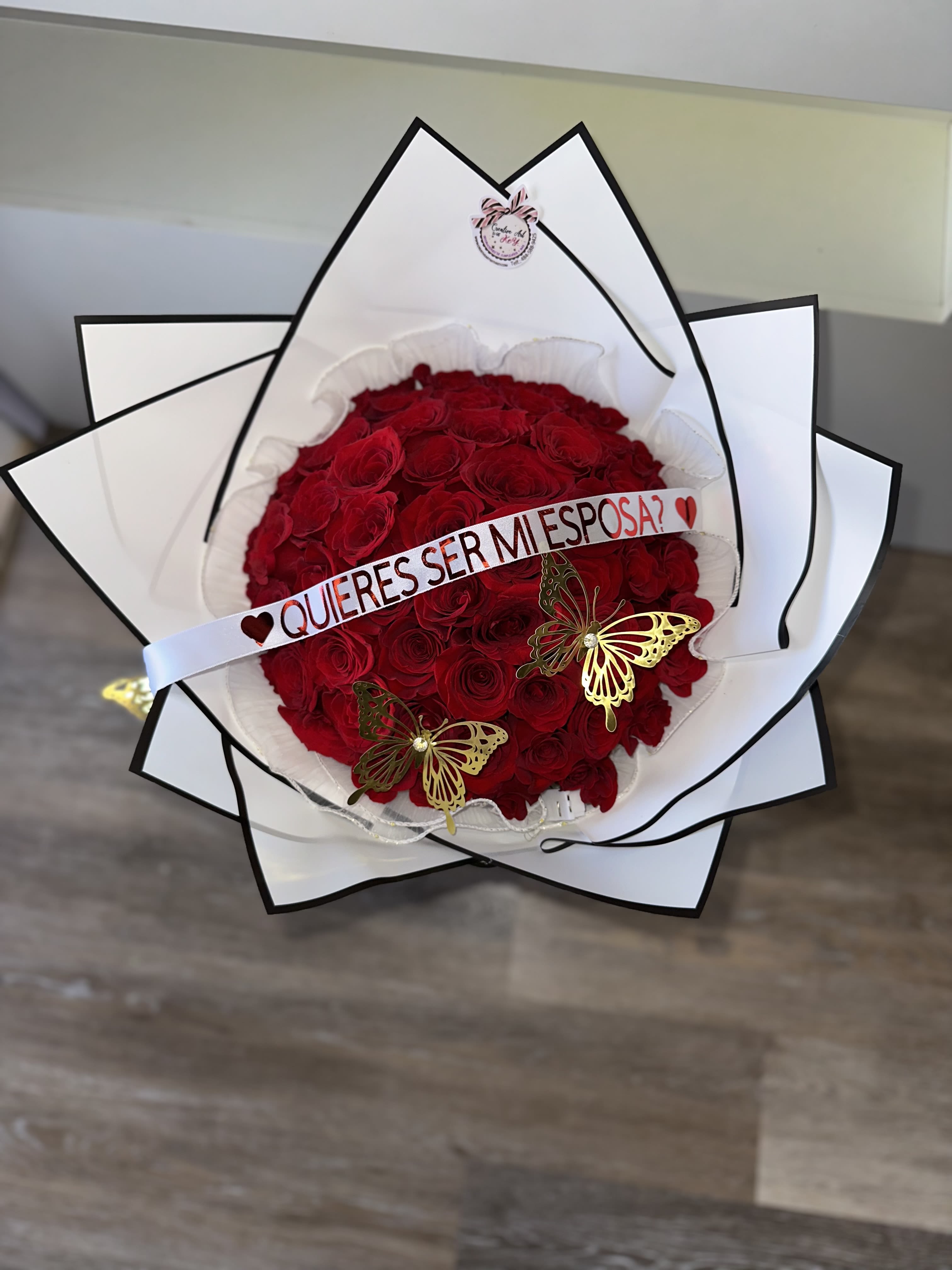 BOUQUET WITH PERSONALIZED MESSAGE AND LED LIGHT BOUQUET WITH PERSONALIZED MESSAGE AND LED LIGHT - BEAUTIFUL BOUQUET WITH MARRIAGE PROPOSAL MESSAGE (YOU CAN CHOOSE ANOTHER SHORT PHRASE TO PERSONALIZE THE RIBBON, .(NOTICE!!! WE WILL NOT DO DELIVERY ON FEBRUARY 14TH PLEASE DO NOT PUT FOR DELIVERY BECAUSE WE WILL NOT DO IT! YOU CAN MAKE YOUR RESERVATION AND COME TO PICK UP AT THE STORE) THANK YOU VERY MUCH FOR UNDERSTANDING