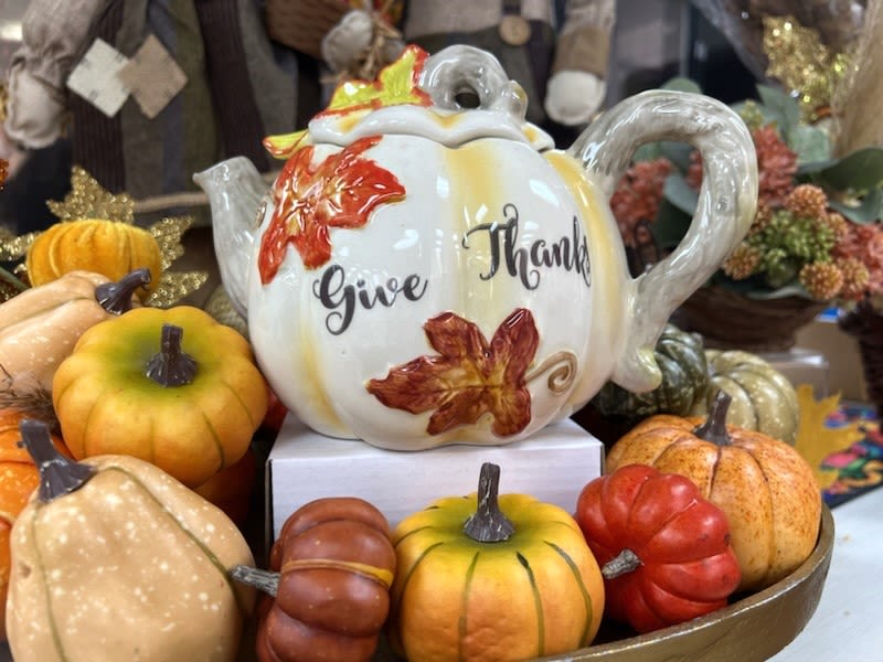 FALL - GIVE THANKS PUMPKIN TEAPOT FALL - GIVE THANKS PUMPKIN TEAPOT - CERAMIC HAND PAINTED PIECE