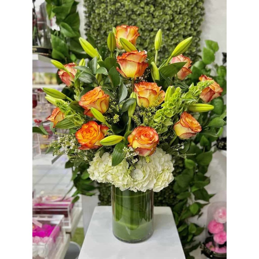 Roses and Lilies Flower Arrangement - High Magic - Roses and Lilies Flower Arrangement