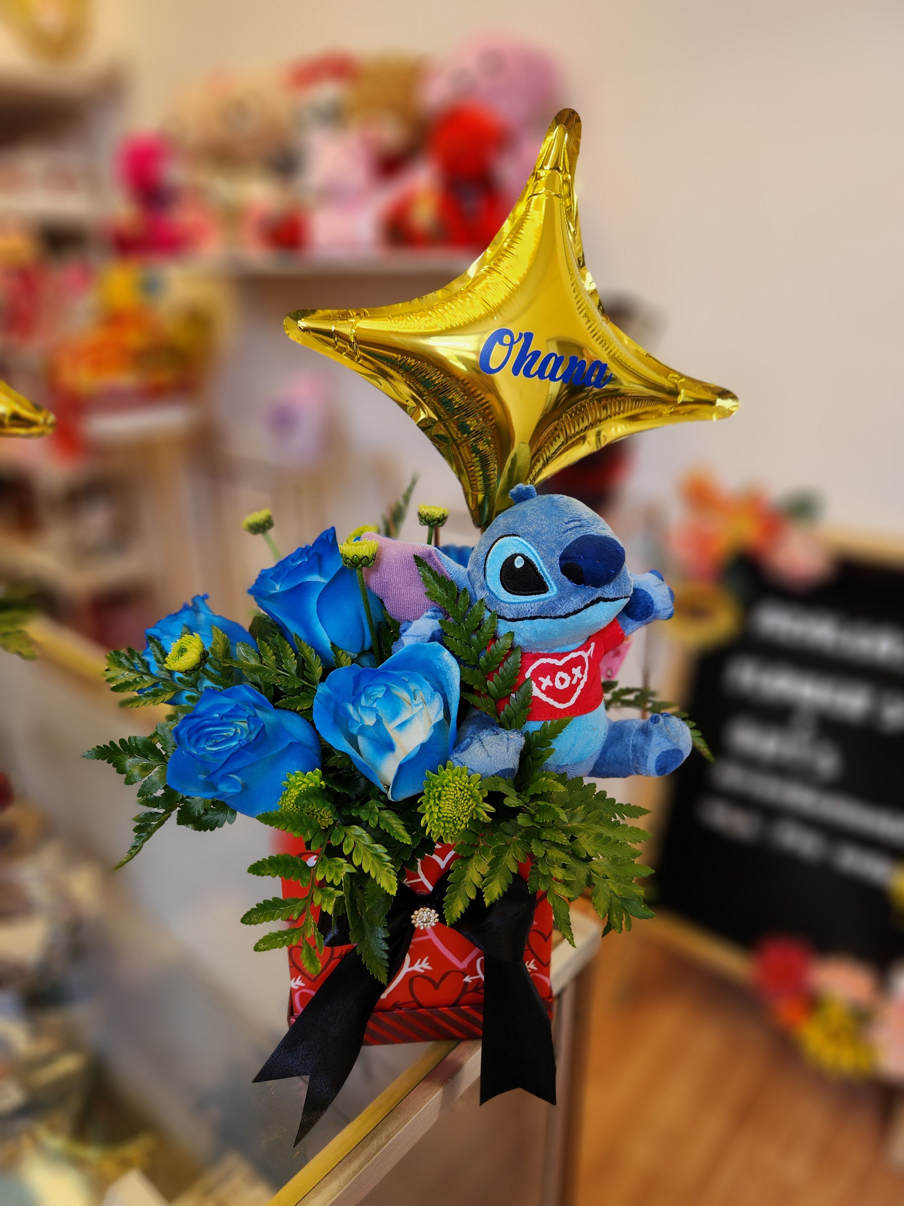 Ohana Box - Todas las fotografias son de nuestra crecaion. Recibiras tu orden como la ves en la imagen. Ideal para enviar a cualquier persona con quien tienes una estrecha relacion. Ohana Significa Familia. puede ser familia Sanguinea o la familia que se elige con el tiempo.