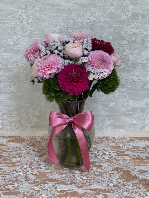 Bubble Gum Summer Bubble Gum Summer - Enjoy a perfect summer blooms with pink dahlias and pink zinnias with a touch of blush ranunculus.