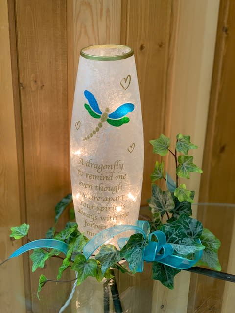 Dragonfly lamp - This beautiful lamp a nice gift for any occasion, add a silk swag to dress it up. 