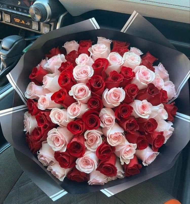Red&amp;pink Buchon - Beautiful Roses in Red and Pink  For your Beautiful  Fiance  Girlfriend Or Wife 