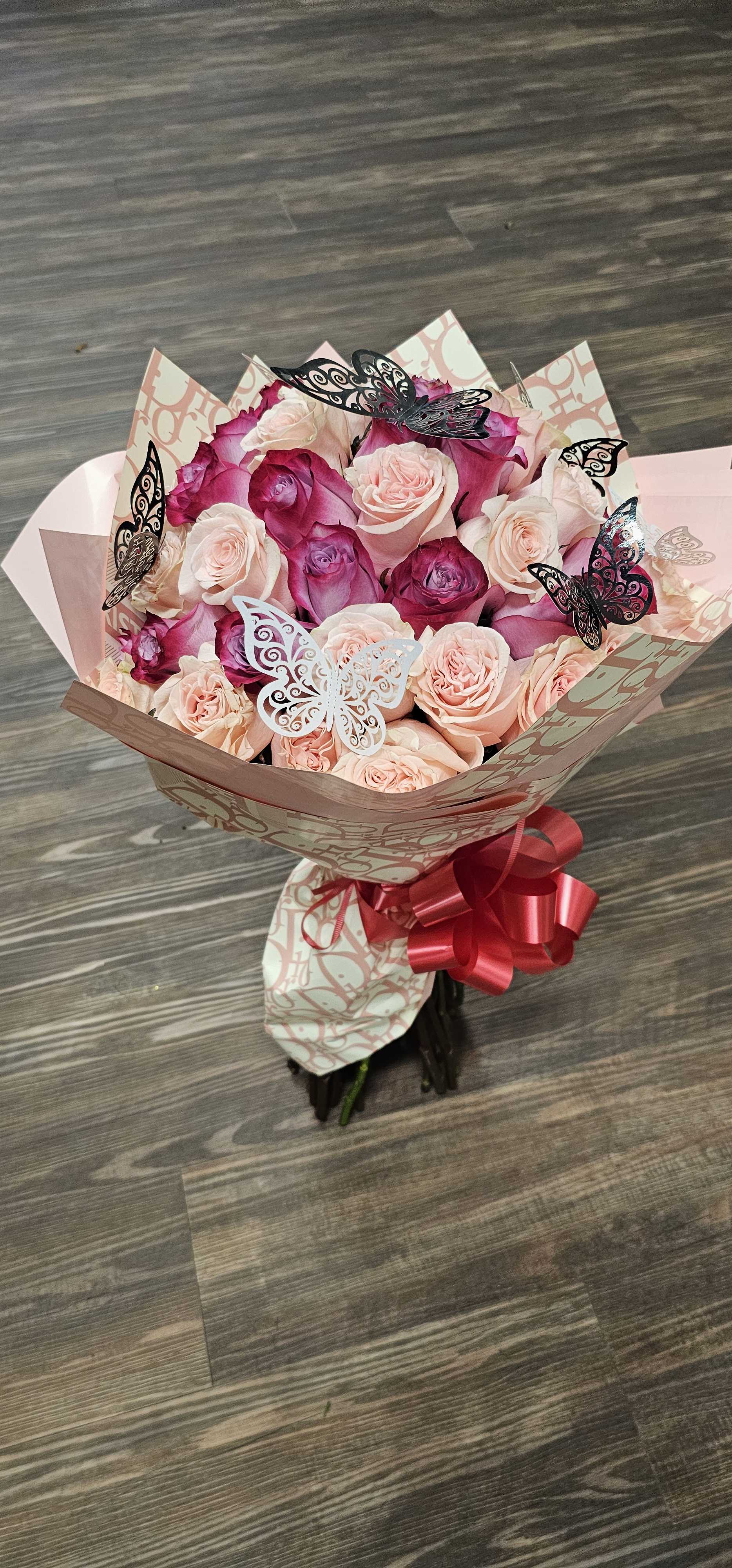 Saidy's - Beautiful bicolor roses 