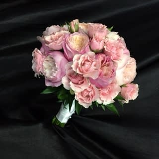 GARDEN ROSE CLUTCH GARDEN ROSE CLUTCH - 8" CLUTCH- PINK GARDEN ROSE, ROSE, SPRAY ROSE & RUSKUS