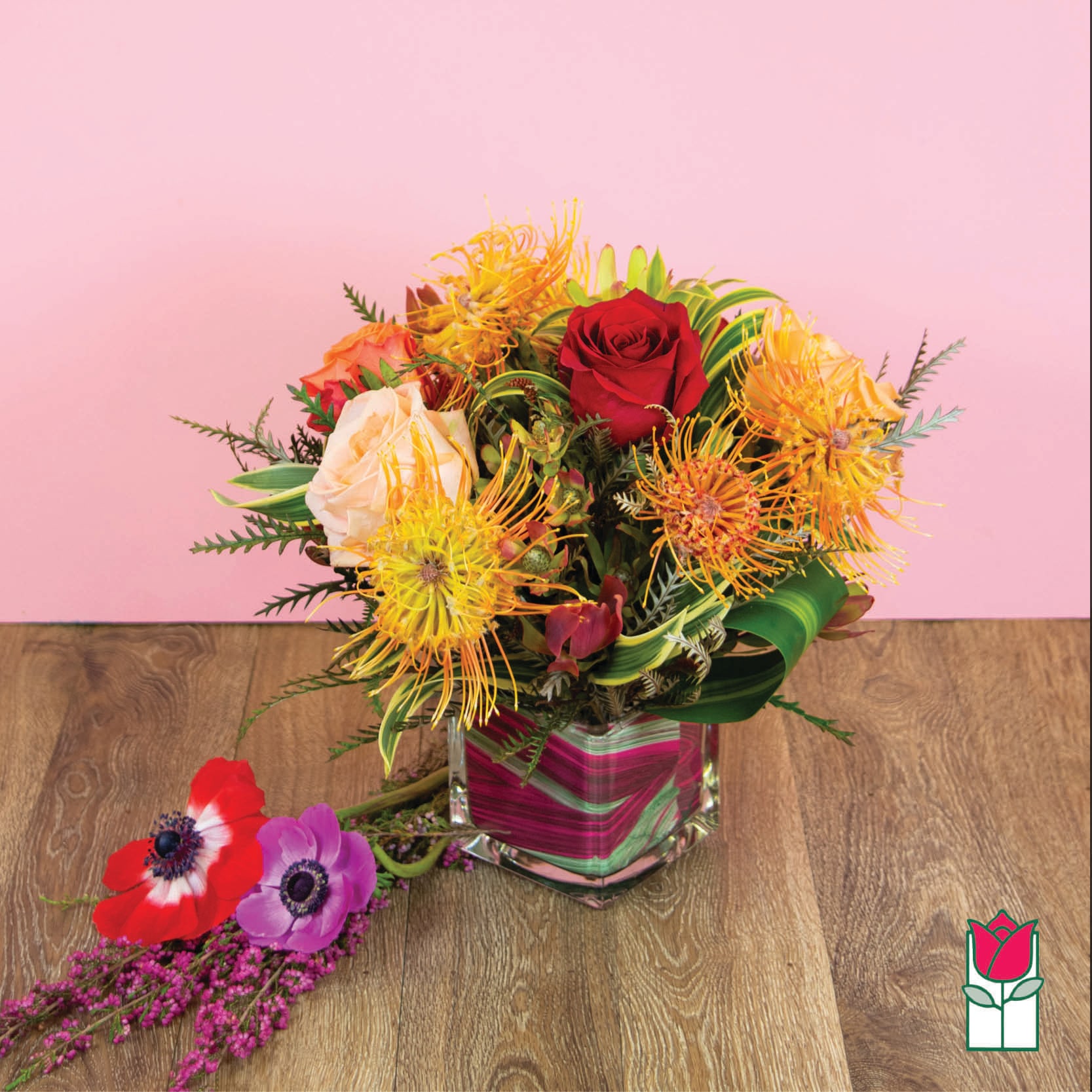 Beretania's Citrine Tropical Bouquet (Varieties Vary)[Protea Out of Season] - Approx. size: 8&quot; High x 8&quot; Wide Size category: Compact Size, perfect for a desk  For this special time of the year, nothing but the best will do. Here at Beretania Florist we specialize in beautiful premium flowers and unbeatable freshness. This bouquet is full of fresh Hawaiian tropical flower with a combination of our staff's favorites. This bouquet comes in a clear glass vase and includes a custom card message, provided by you!