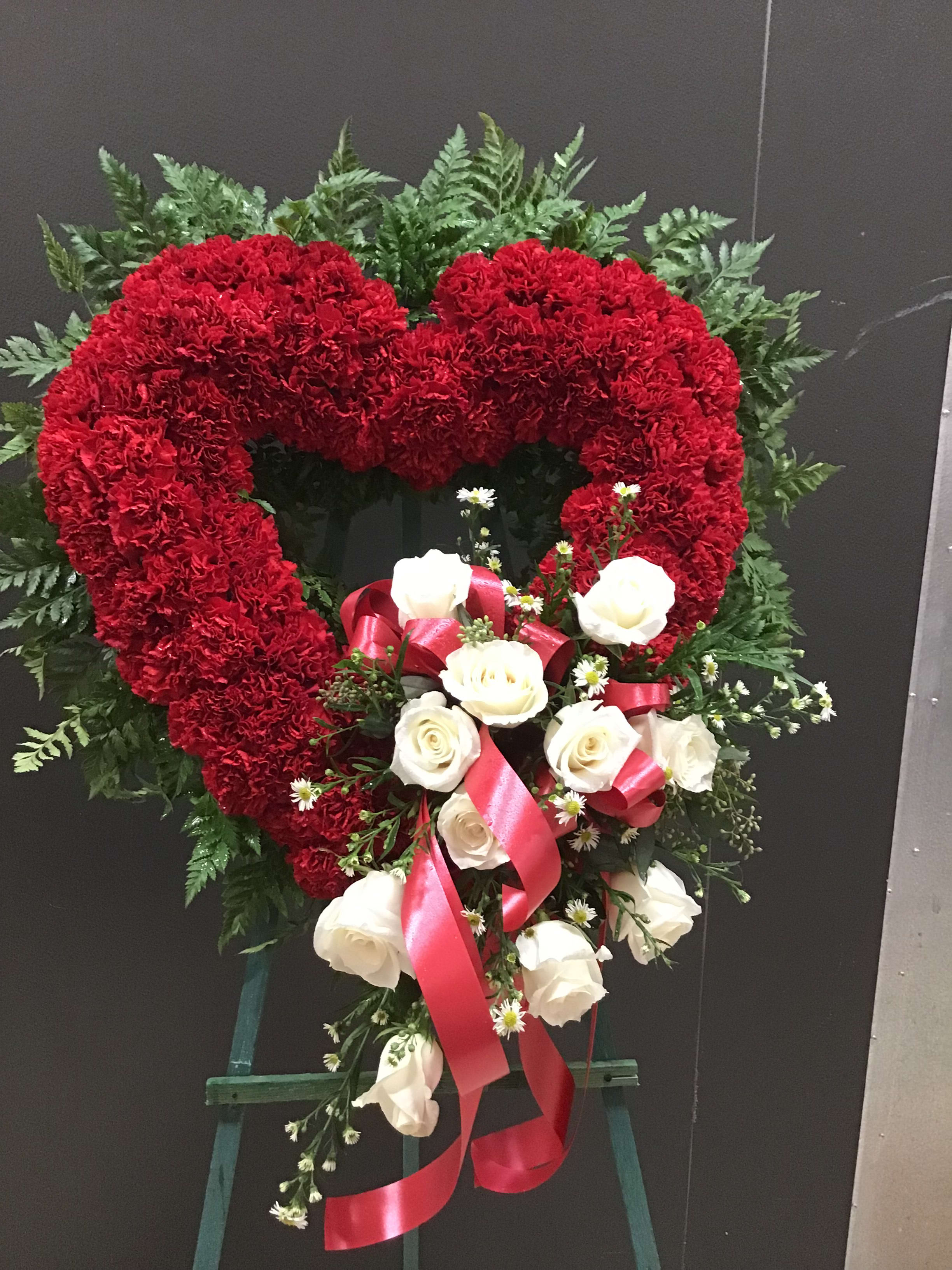 Red carnations white roses Heart (FH21) Red carnations white roses Heart (FH21) - This heart make with red carnations and white roses