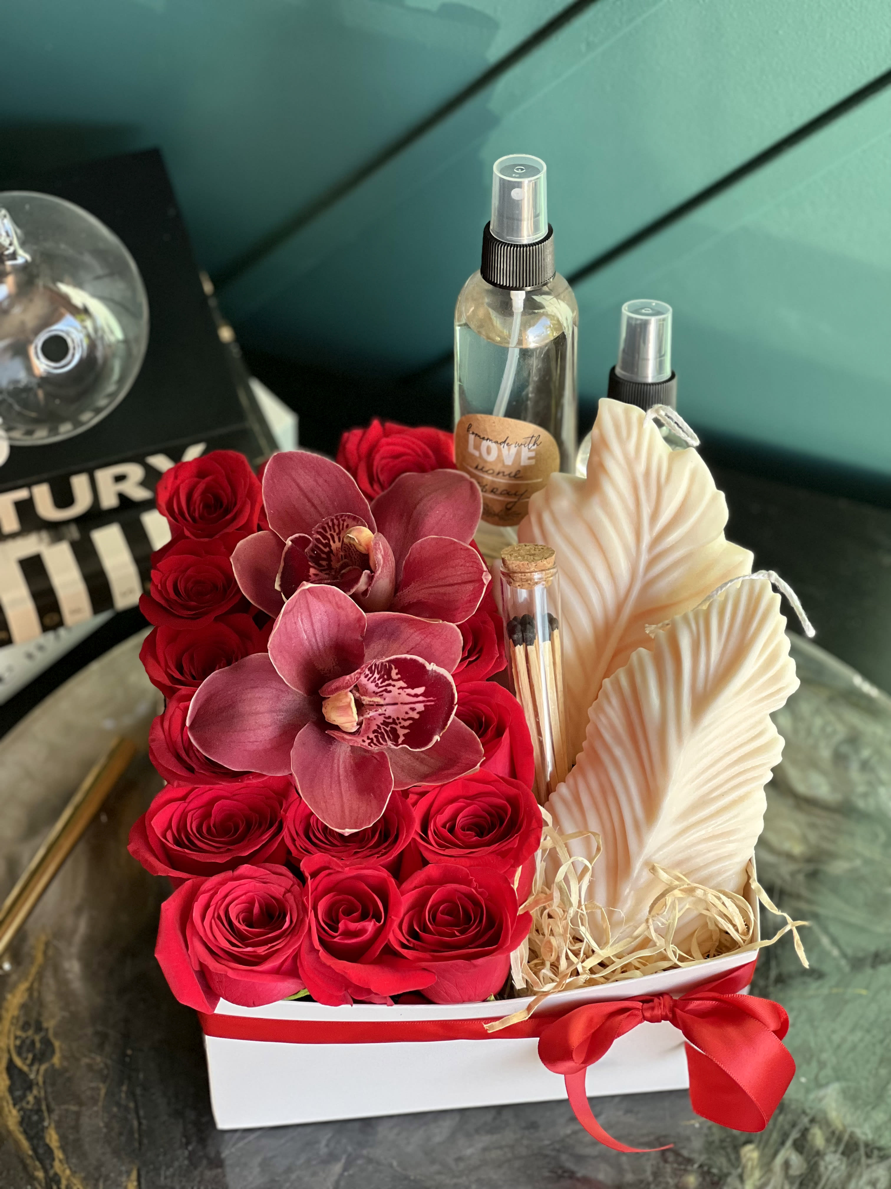 &quot;French Vanilla&quot; Gift Set  - &quot;French Vanilla&quot; Gift Set - box 8x8 inch felled with fresh cut red roses ( up to 18 roses), cymbidium orchids, 2 large handmade natural soy wax candles, handmade spray for home ( 2 pieces) and matches. 