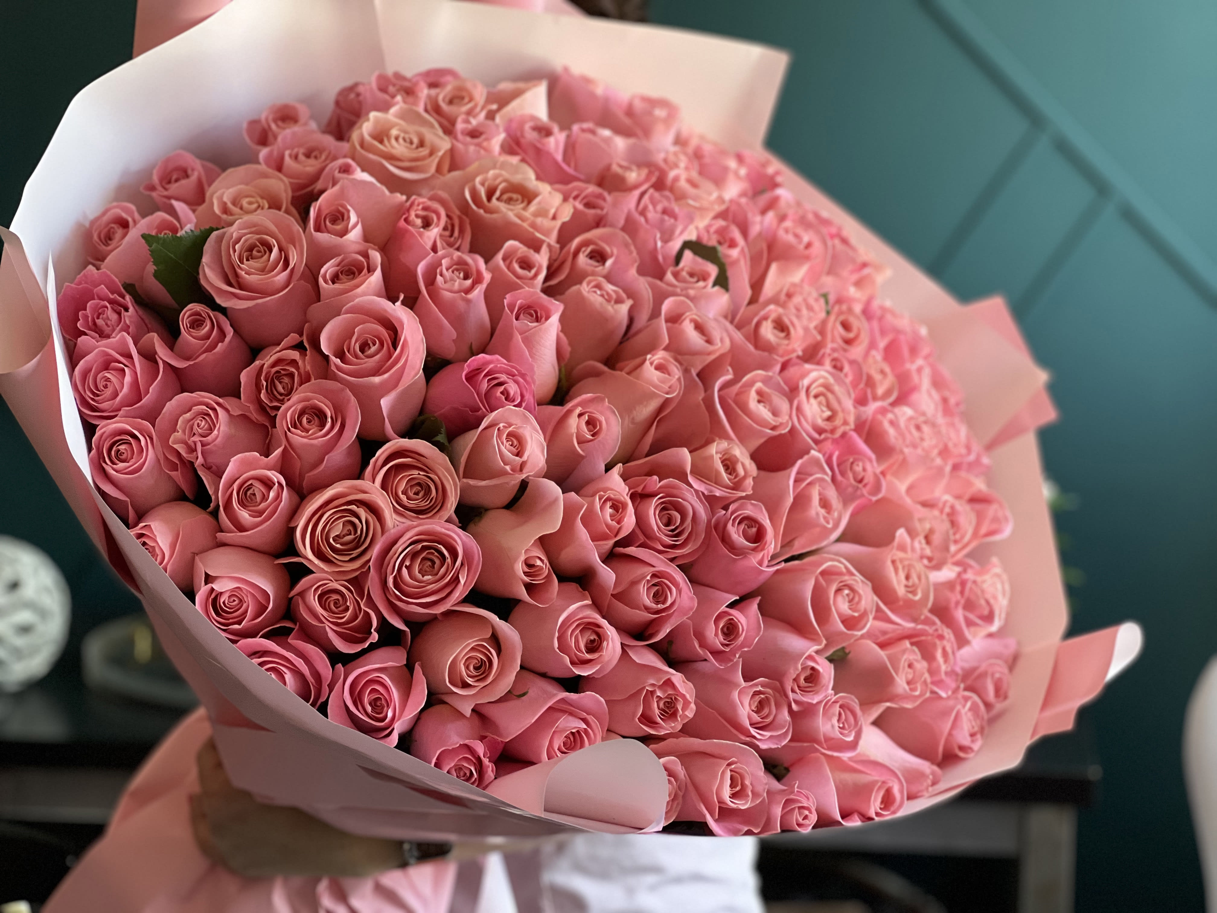 150 Blush pink Roses bouquet - 150 Blush pink Roses bouquet Large, massive handcrafted bouquet with 150 pink roses.  ***VASE NOT INCLUDED!!!! 