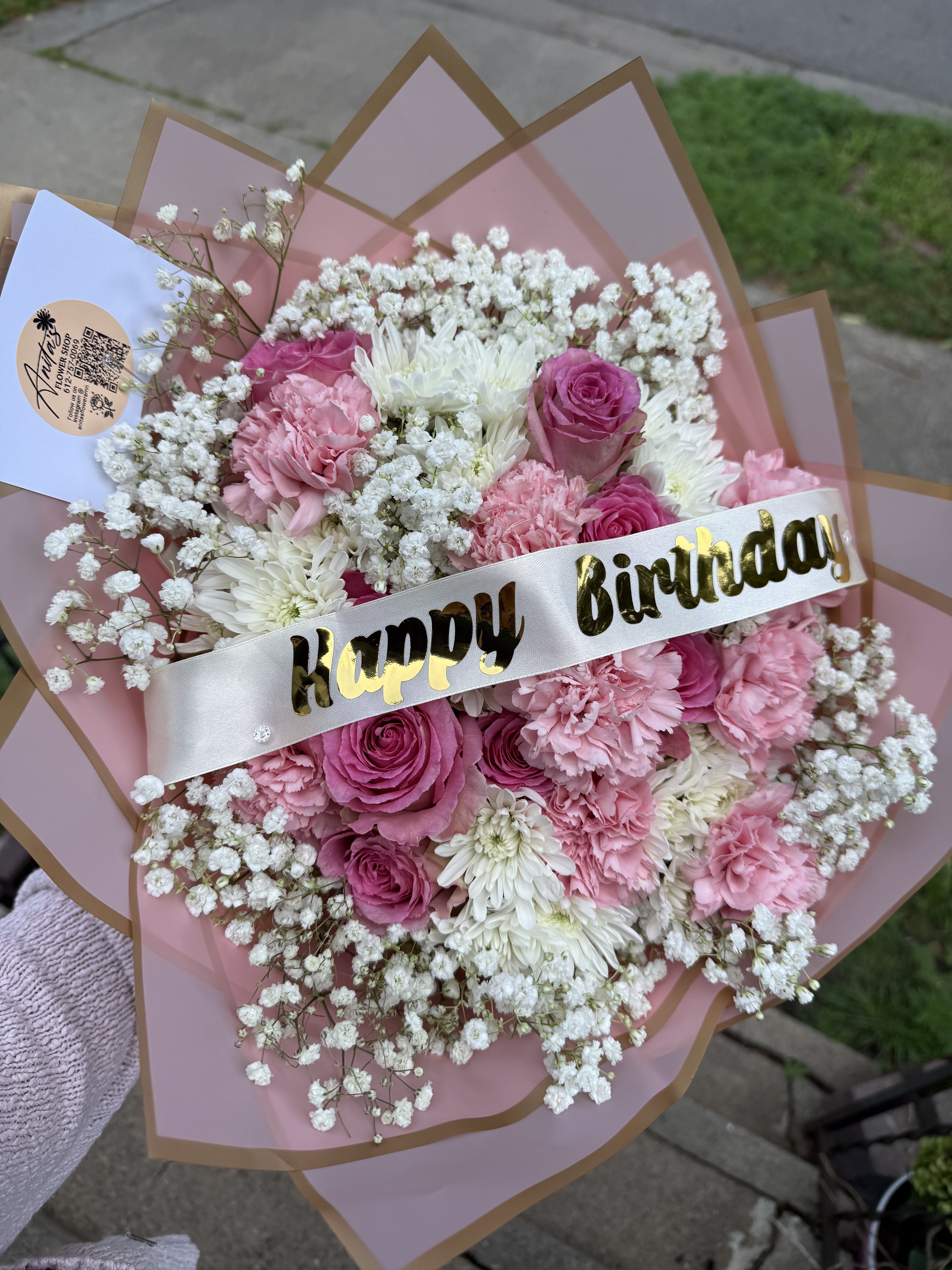 Happy Birthday bouquet.  - Mix bouquet with different types of flowers, roses carnations, baby breath, daisies  with a happy birthday banner in the middle if you like, but if its for a different occasion, we can always remove it, just let us know your preference on the box of specials instructions for the florist at the end. 