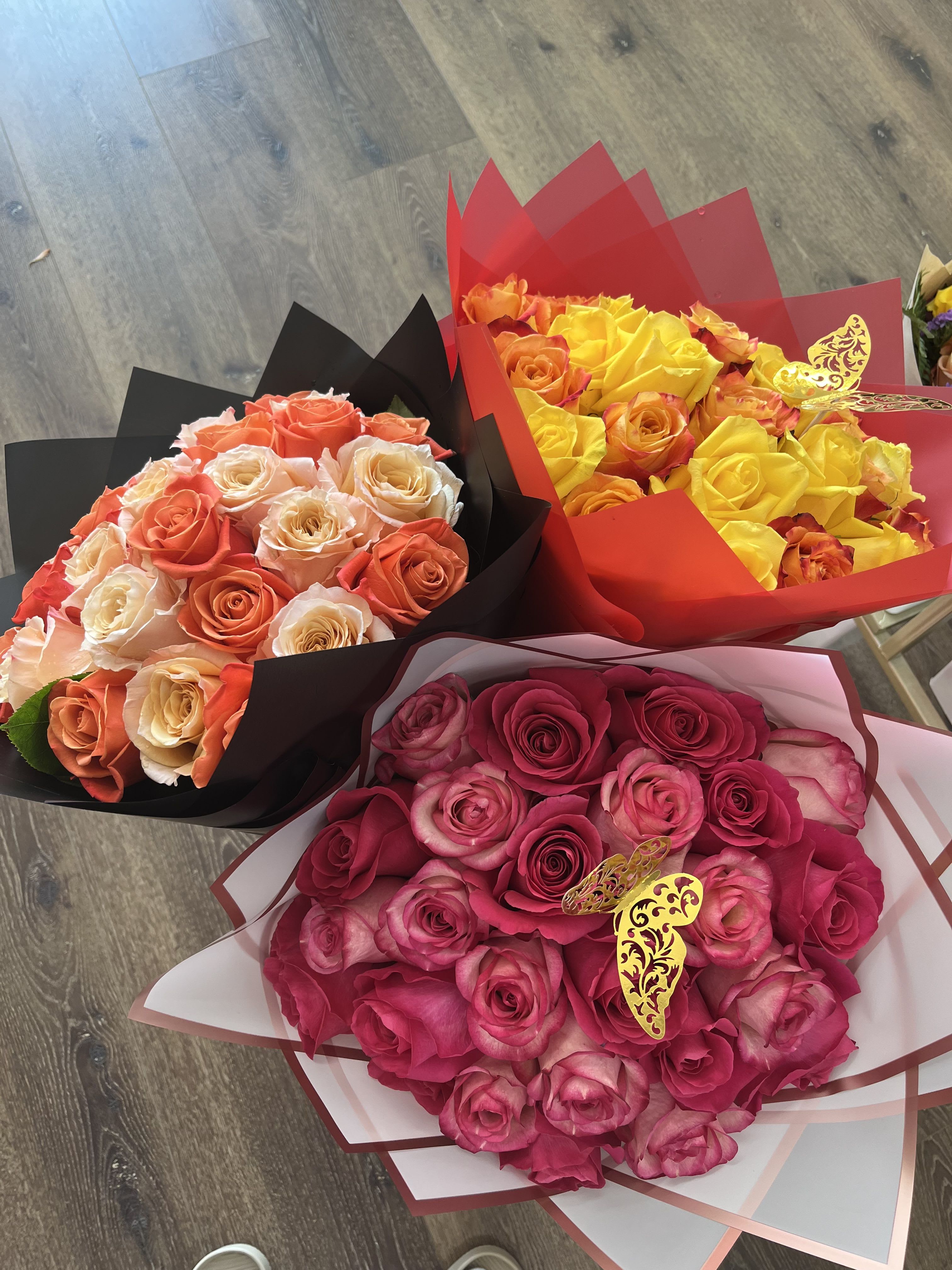 Mystery Bouquet Mystery Bouquet - Embrace the excitement of the unknown with our Mystery Bouquet! Featuring 25 fresh stems beautifully wrapped in elegant Korean paper, every bundle is a surprise—no set colors, no previews, just pure floral magic. Perfect for those who love a little mystery with their blooms!