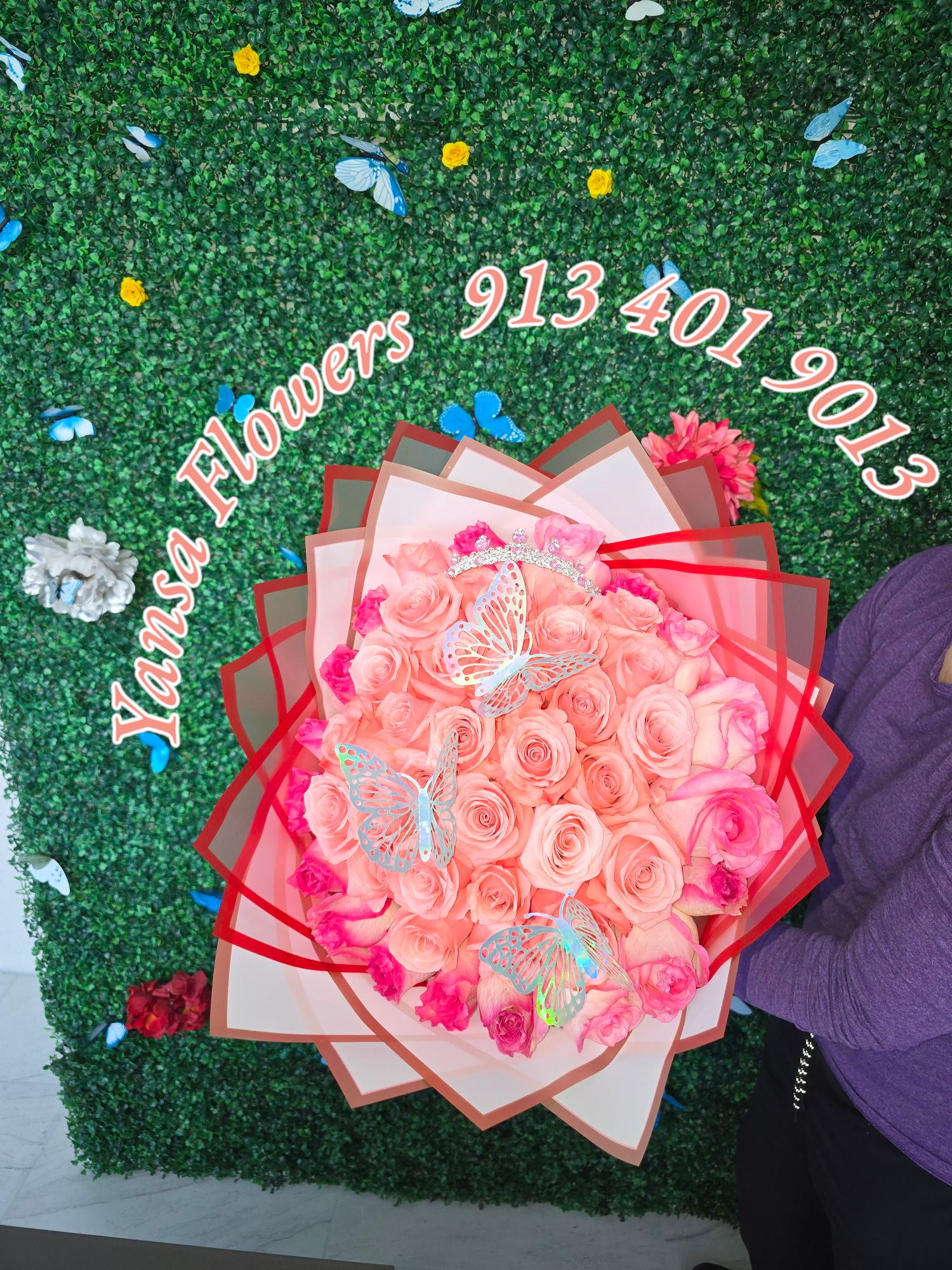 75 Sweet Rose Bouquet - A breathtaking expression of love and elegance — our 75 pink roses bouquet is designed to impress. With soft, romantic tones and lush volume, this arrangement speaks of admiration, tenderness, and pure affection.  Perfect for anniversaries, grand romantic gestures, or any occasion where only something extraordinary will do. Handcrafted with care and wrapped in luxurious style, it’s a bouquet they’ll never forget.    Delivery available  Seventy-five roses. One unforgettable message.