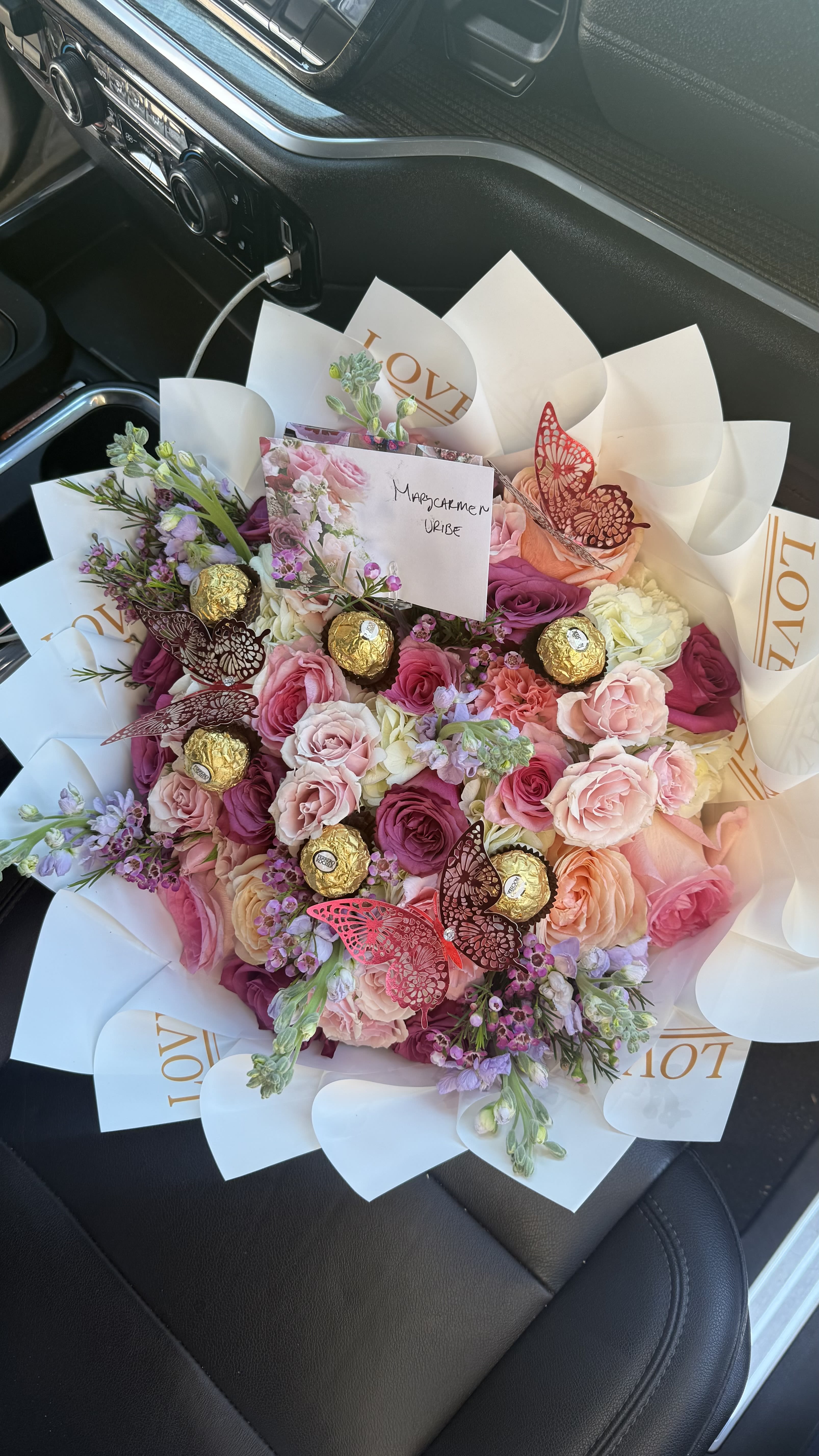 Gorgeous mix - Tulips roses days hydrangea 