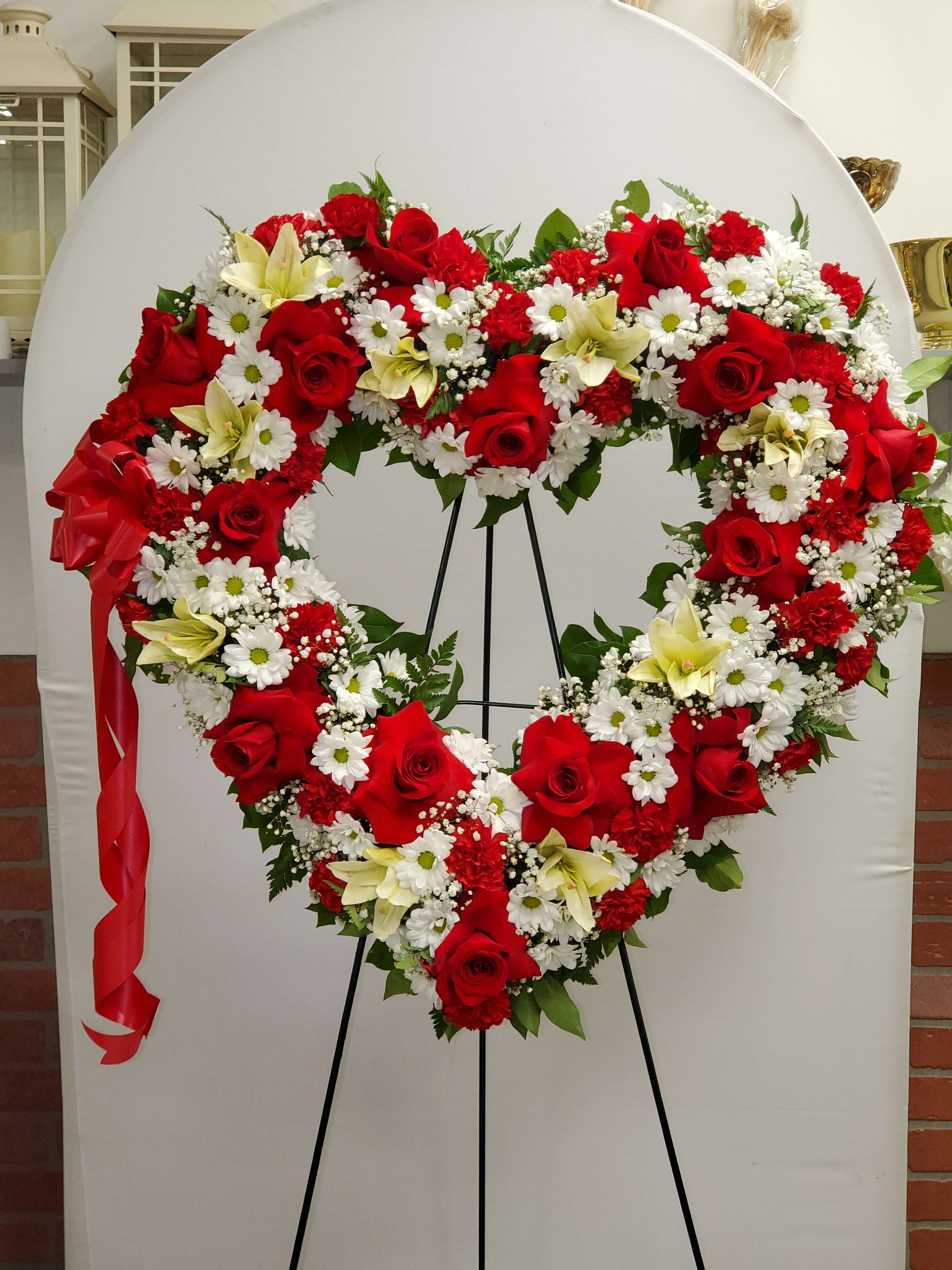 Red and white standing Open heart  - Red and white standing Open heart