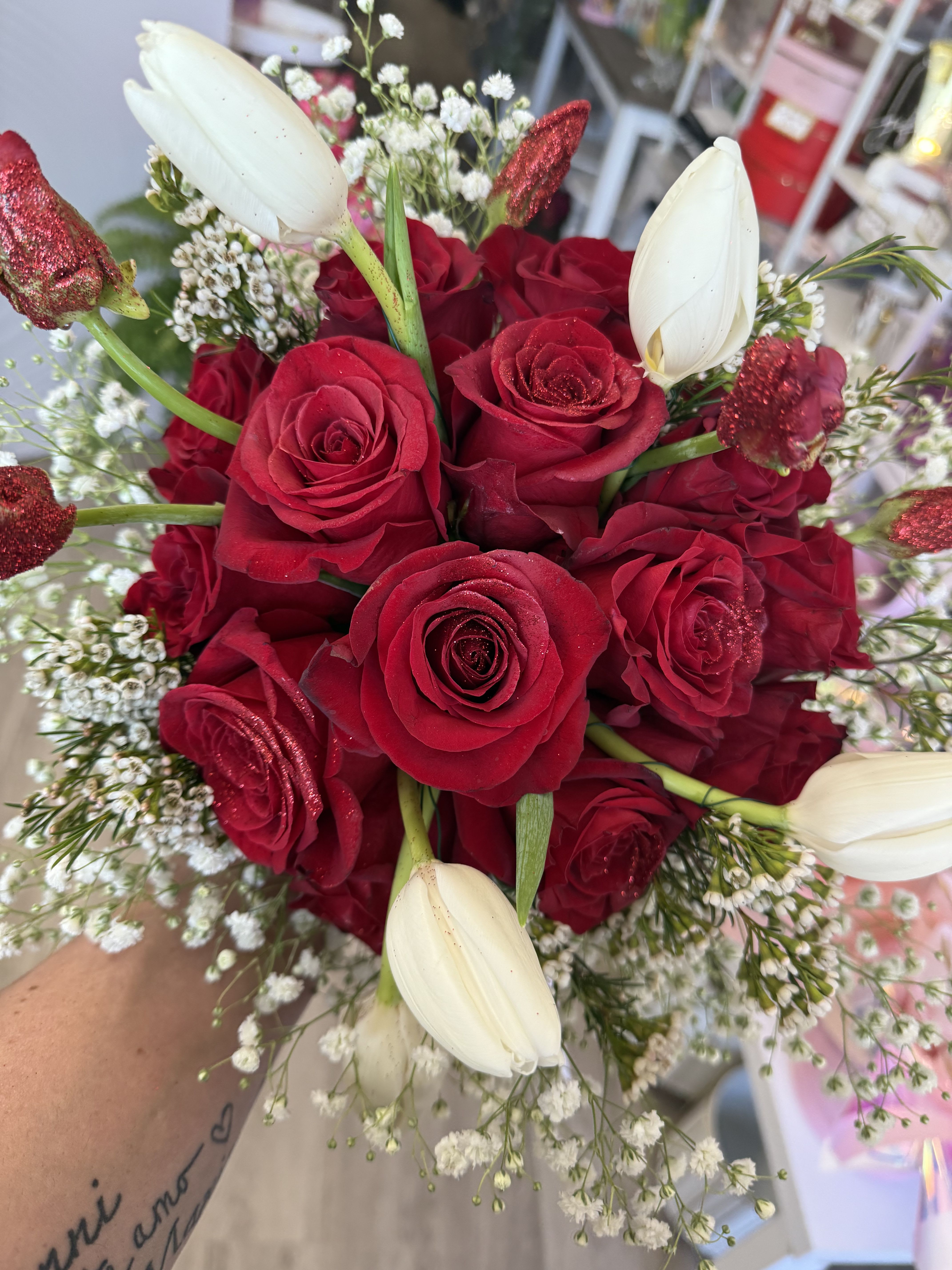 PROM Bouquet - red rose & tulip PROM Bouquet - red rose & tulip - red roses and tulips arranged in a hand bouquet