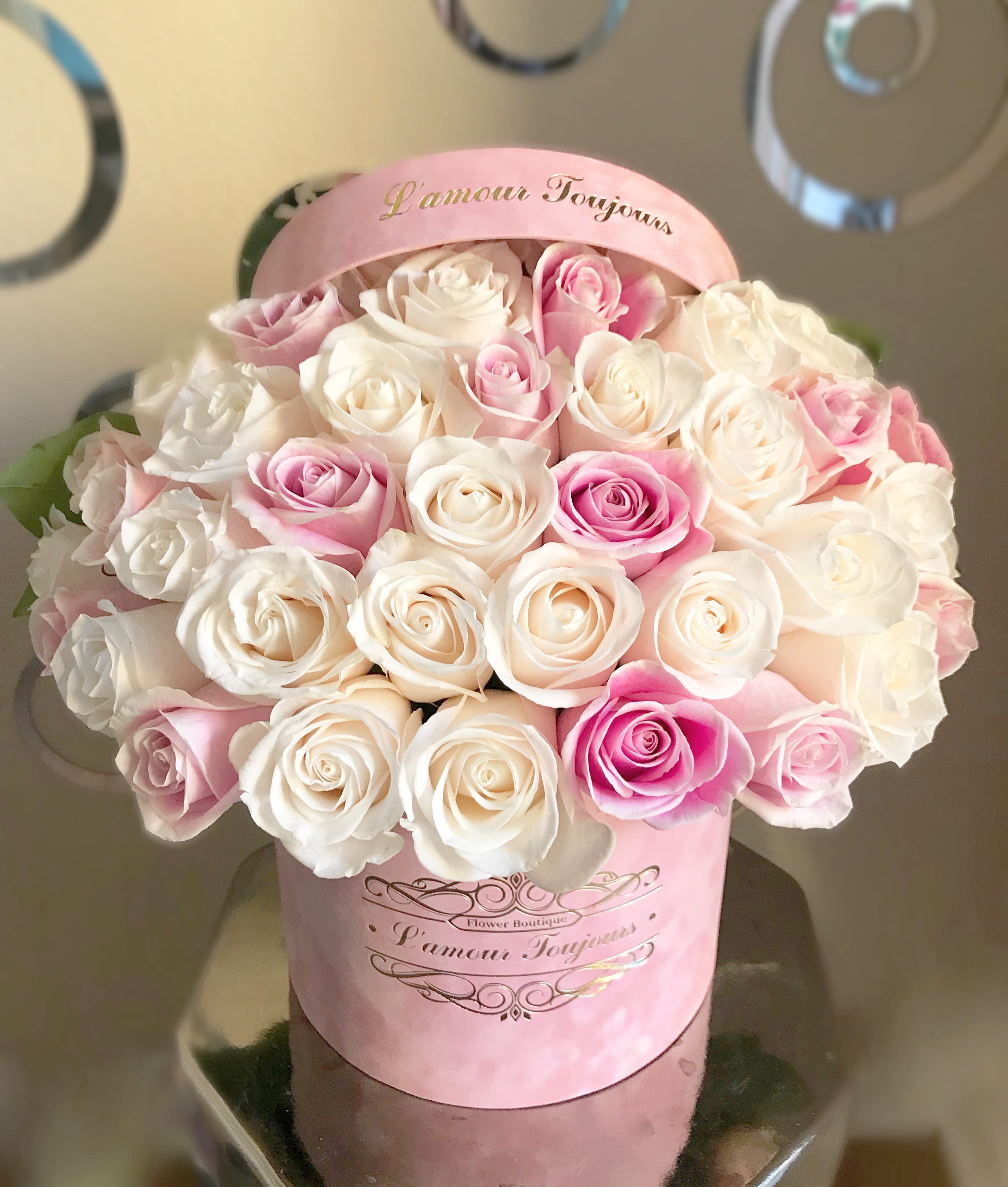 Pink Velvet Signature Box Pink Velvet Signature Box - 50 Fresh white and pink roses in our Signature Box