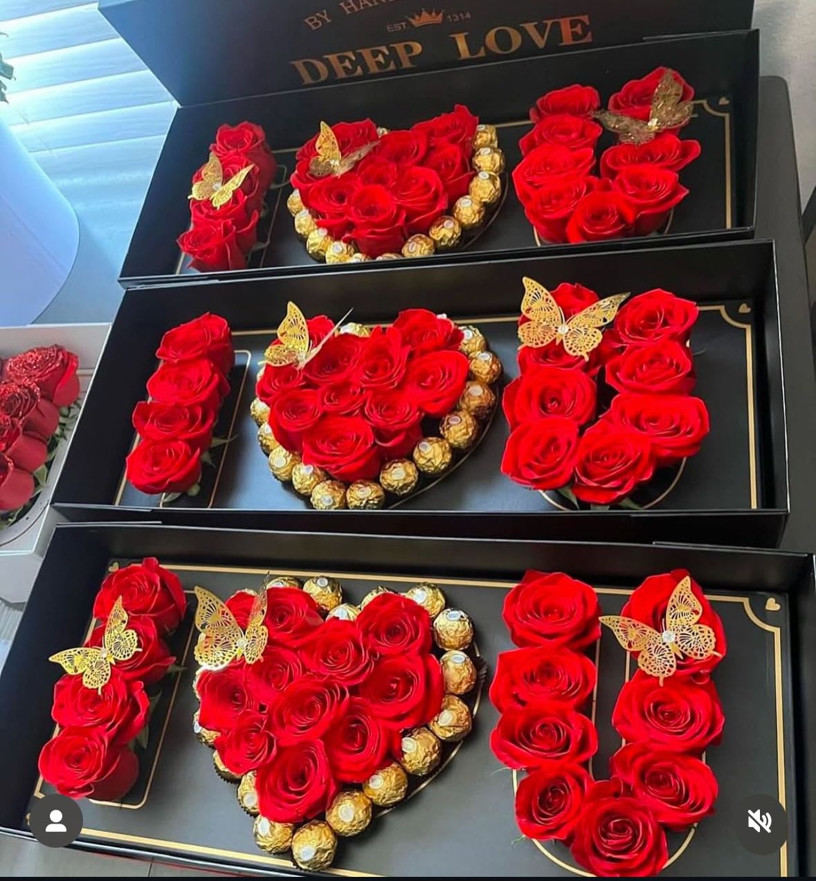 I Love You Box Rose Heart I Love You Box Rose Heart - Rose heart surrounded with chocolates
