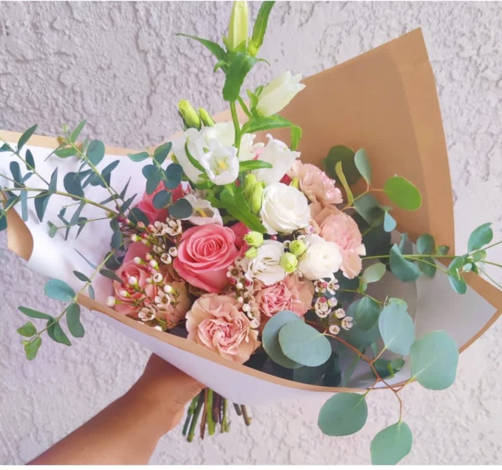 &quot;Sophie &quot; Seasonal Floral Bouquet &quot;Designer's choice&quot;  - This beautiful bouquet is created with flowers in season in  soft pastel colors.  ( Pink, white, green and peach tones) Size is medium Some flowers might vary depending on the season and availability. Recipient will always receive beautiful blooms. No balloon included 
