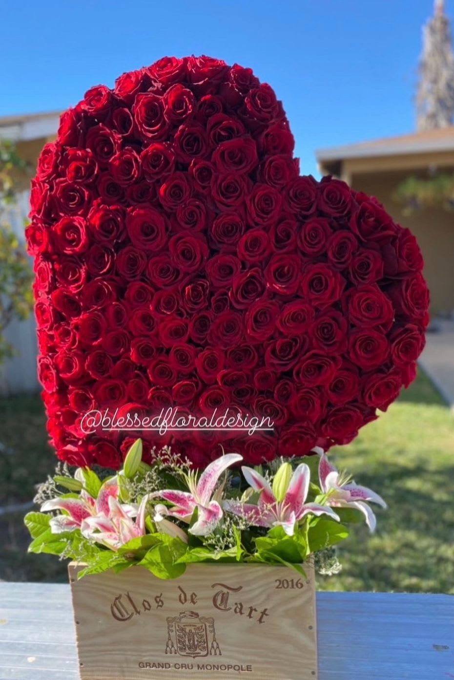 Slanted 3D Heart  - Approximately 125 Roses