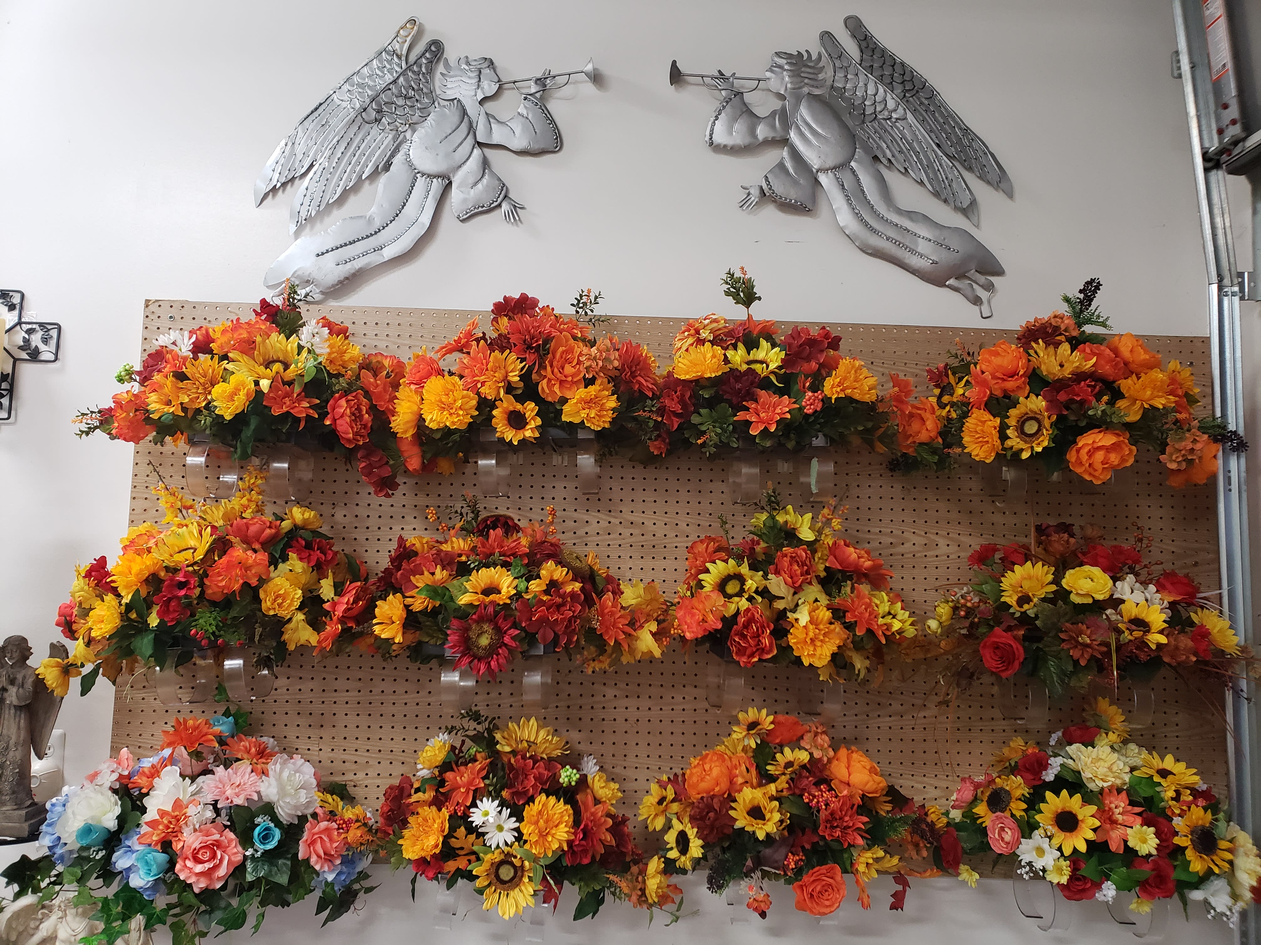 Fall Monument Saddles for Cemetery Fall Monument Saddles for Cemetery - Fall Silk Cemetery saddles done in fall colors