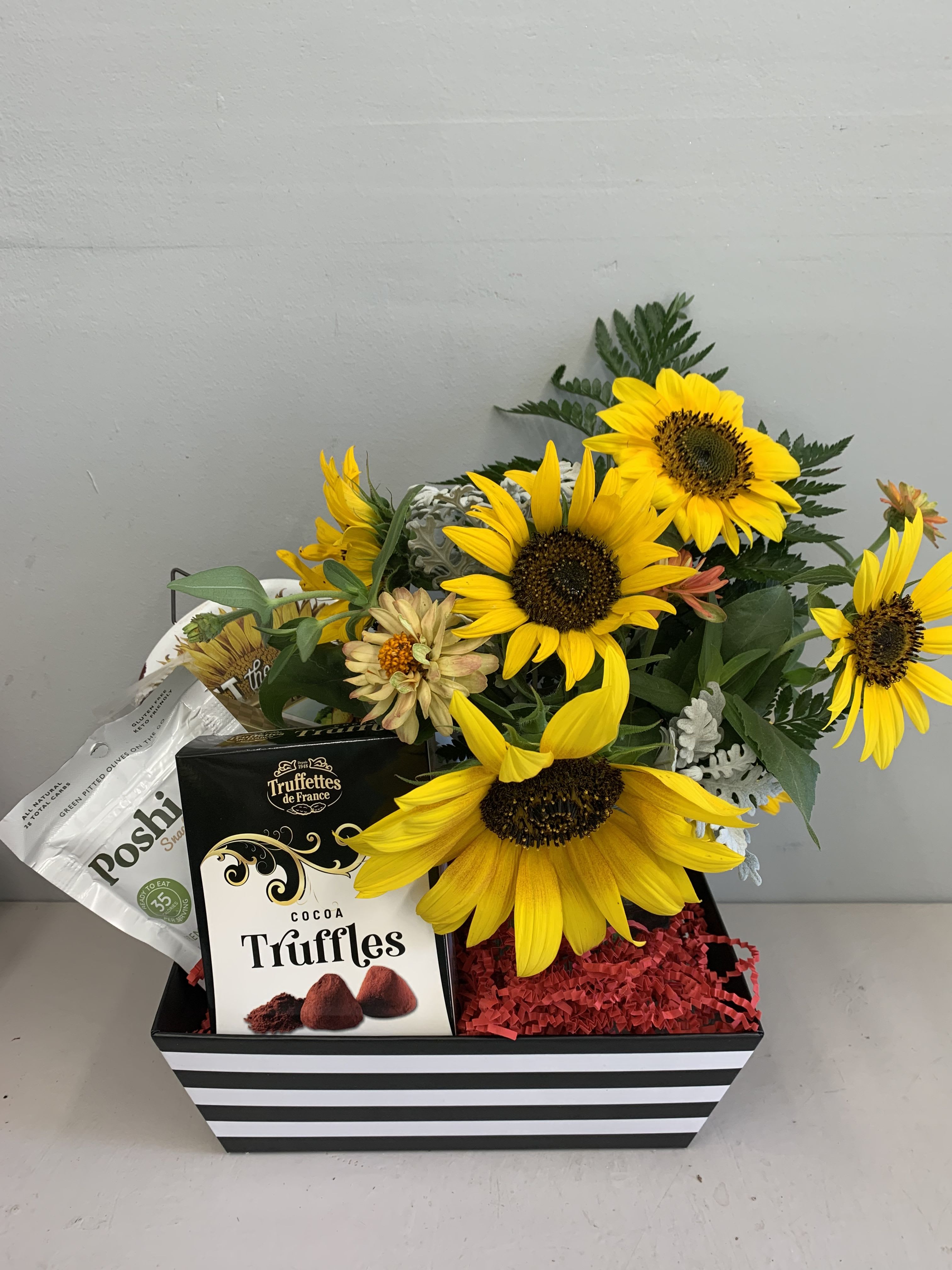 Sunflowers and Snacks Sunflowers and Snacks - Cheer someone up today with a bright gift of flowers and snacks!